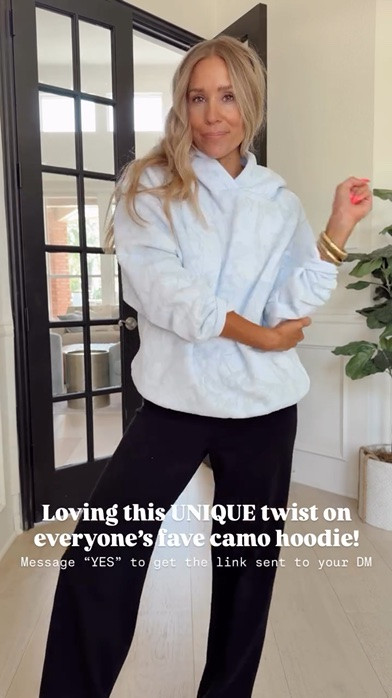 Loving this UNIQUE twist on everyone’s fave camo hoodie! The baby blue is such a fun color.

Wearing size small (my tts)

5’5” // 120 lbs

#LTKootd #LTKdayinmylife #LTKmomlife