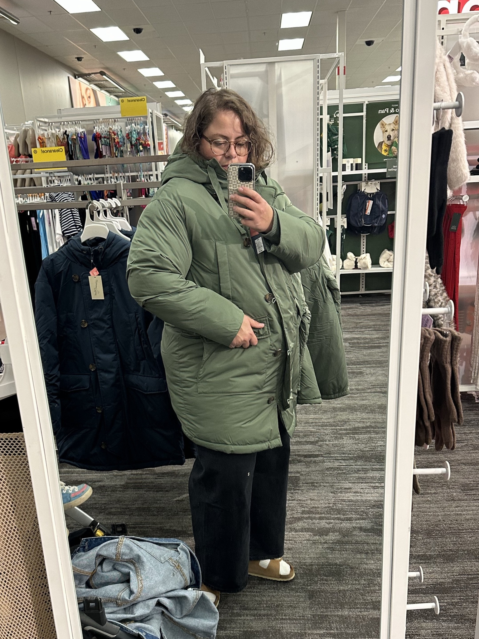 Winter jackets that fit my 19 in arms! 

I am wearing a xxl in this but would size up to 1X for more room. 

bust 44  //  waist 39  //  hips 54 

#LTKMidsize #LTKSeasonal #LTKPlusSize