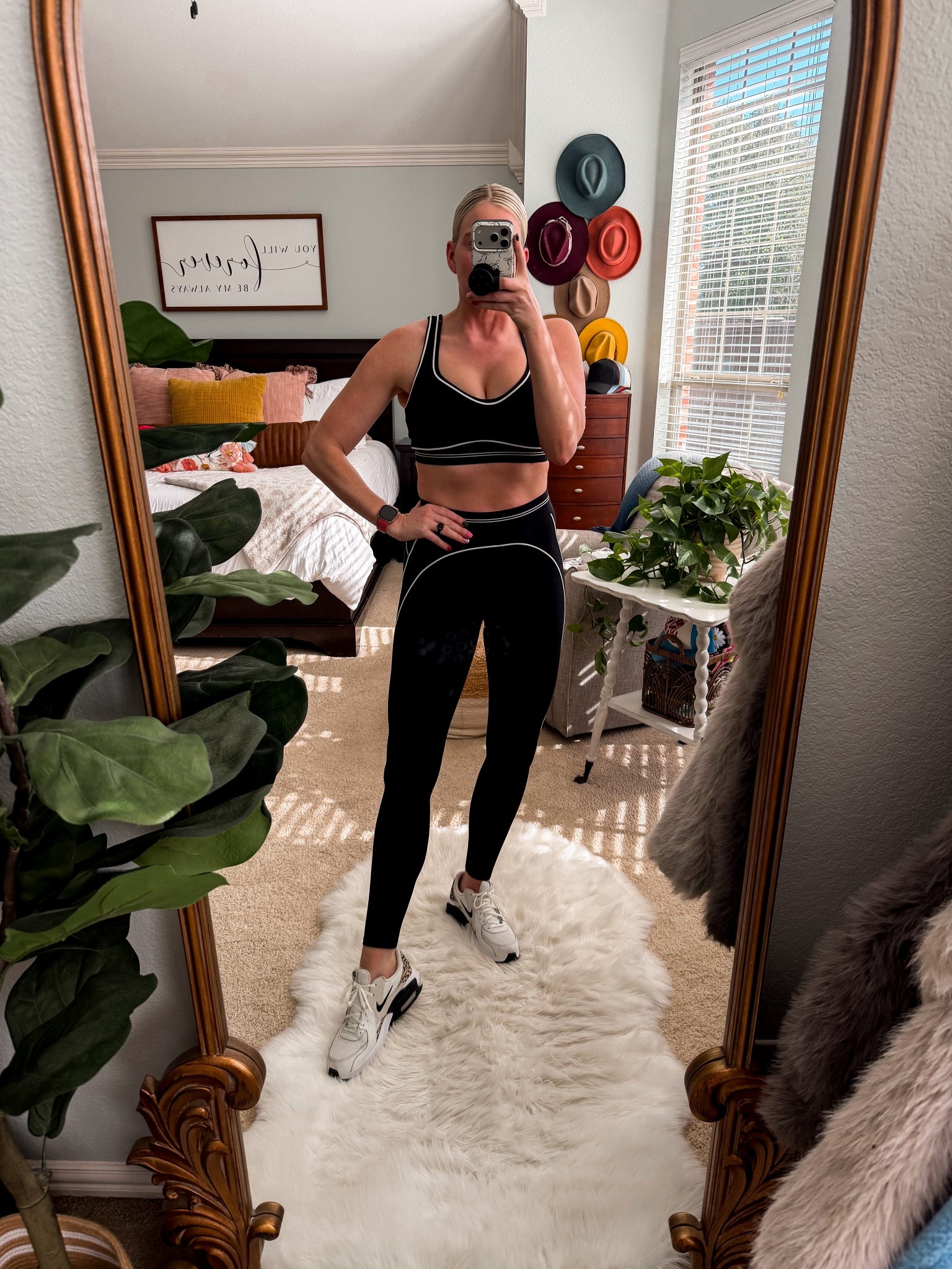 Alo Yoga workout set look for less on Amazon under $50
Fits tts and comes in tons colors 
Size to your biggest part of your body since it’s a set 

#LTKOver40 #LTKFindsUnder50 #LTKActive