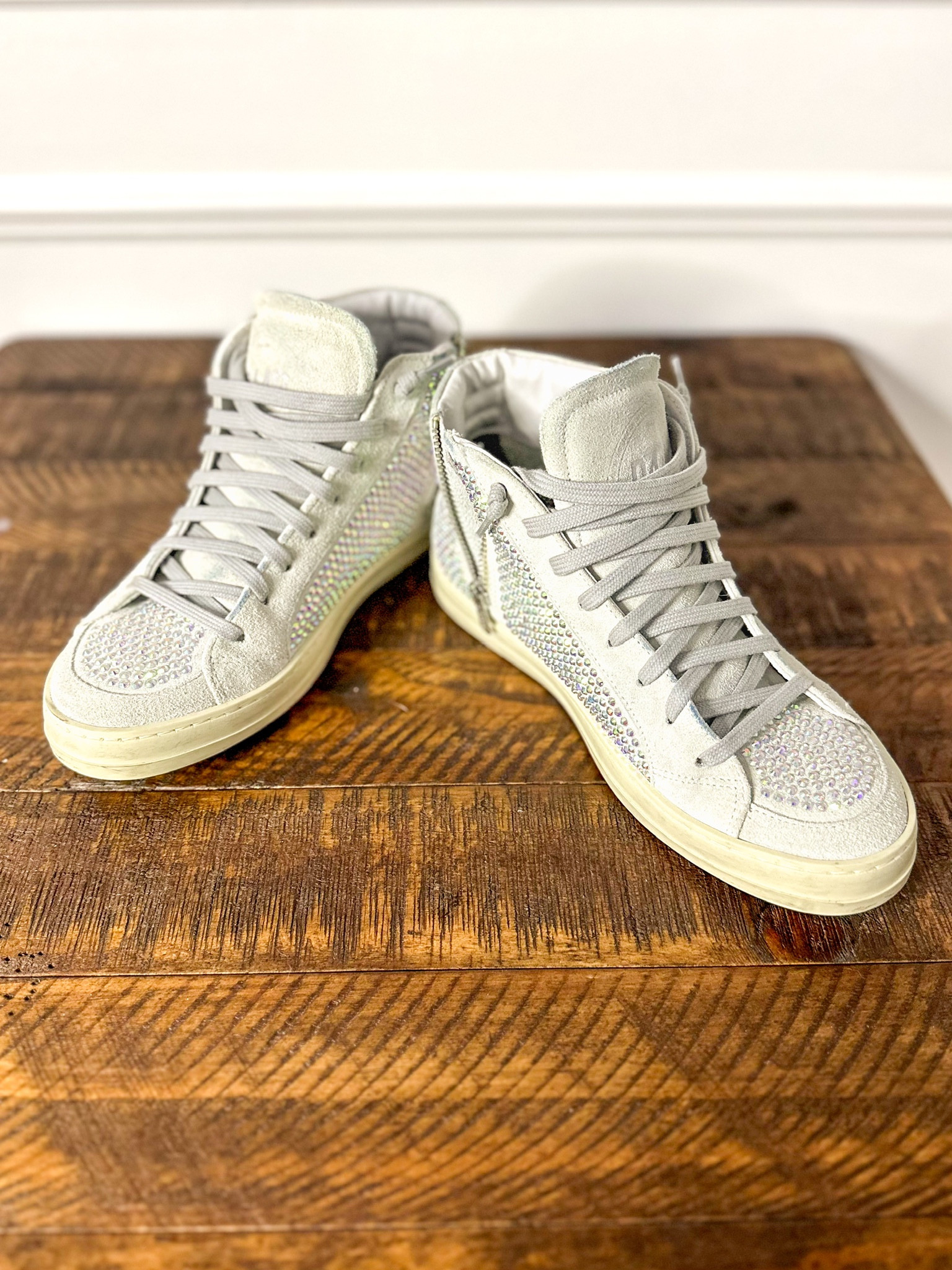 The perfect pair of gameday sneakers

fashion sneakers, gameday sneakers, game day look, sparkle sneakers, sparkle footwear 

#LTKshoecrush #LTKworkwear #LTKstyletip