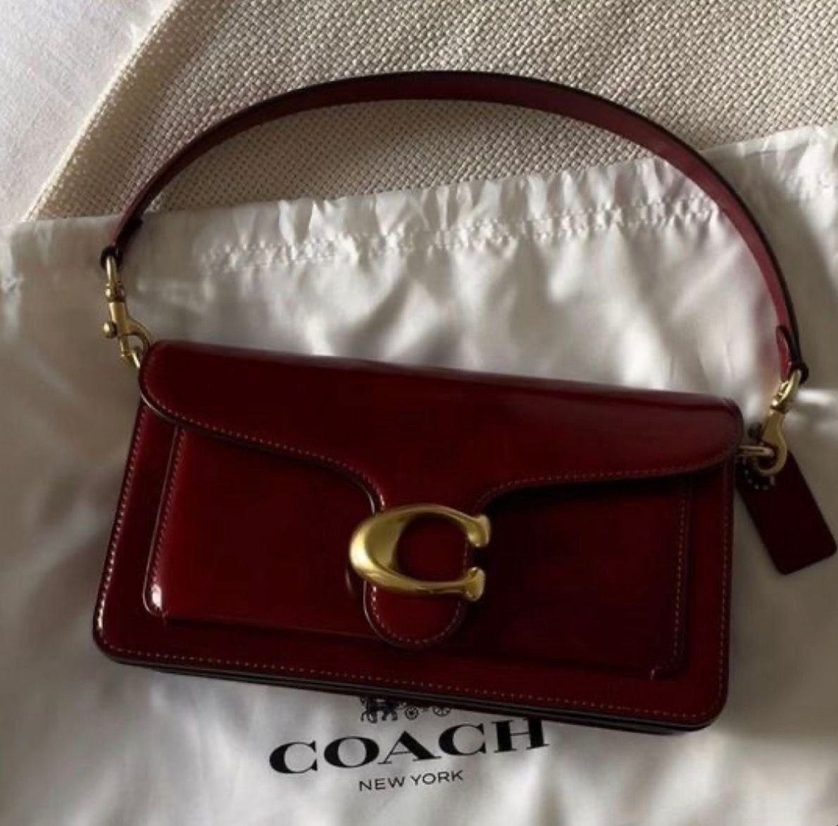 Isn’t she cute ! ♥️🌹
#purse #bag #everydaybag #coach

#LTKU #LTKootd