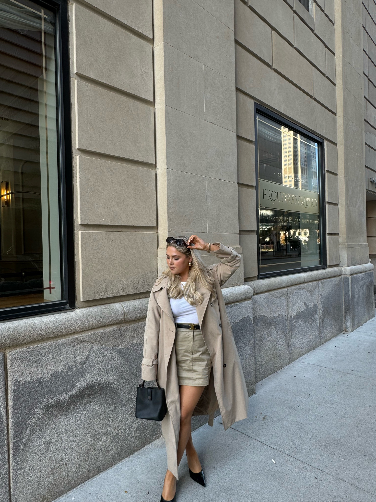 All khaki, no tacky :) 

#LTKMidsize #LTKSeasonal #LTKFindsUnder100