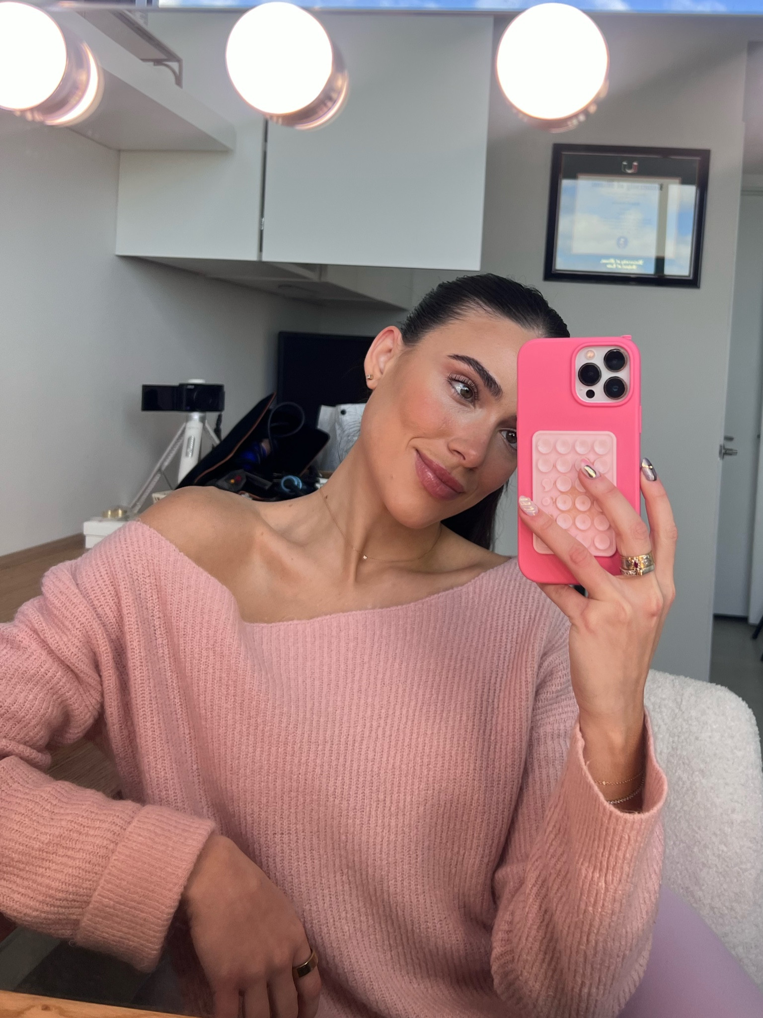 In love with this off the shoulder pink sweater 🩷💅

#LTKSeasonal #LTKStyleTip #LTKBeauty