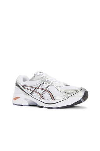 Gt-2160 in White & Rose Rouge | Revolve Clothing (Global)