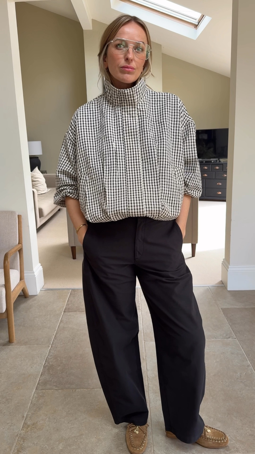 Sharing another simple spring outfit formula. 
The trousers need no introduction and I know many of you have them already. The extra fine merino knits,  great lighter layering pieces for spring - size up for a touch better drape as this yarn hangs well. 
Styled with a lightweight funnel jacket - this one in particular is in and out of stock online but there are lots around, I’ll link a few alternatives. 

The shoes ! Very comfortable and a lovely quality suede. Charms removable 😉

Sizing
Jacket large - fits loose 
Troysers large
Knit - x large 


#LTKspring #LTKuk #LTKworkwear