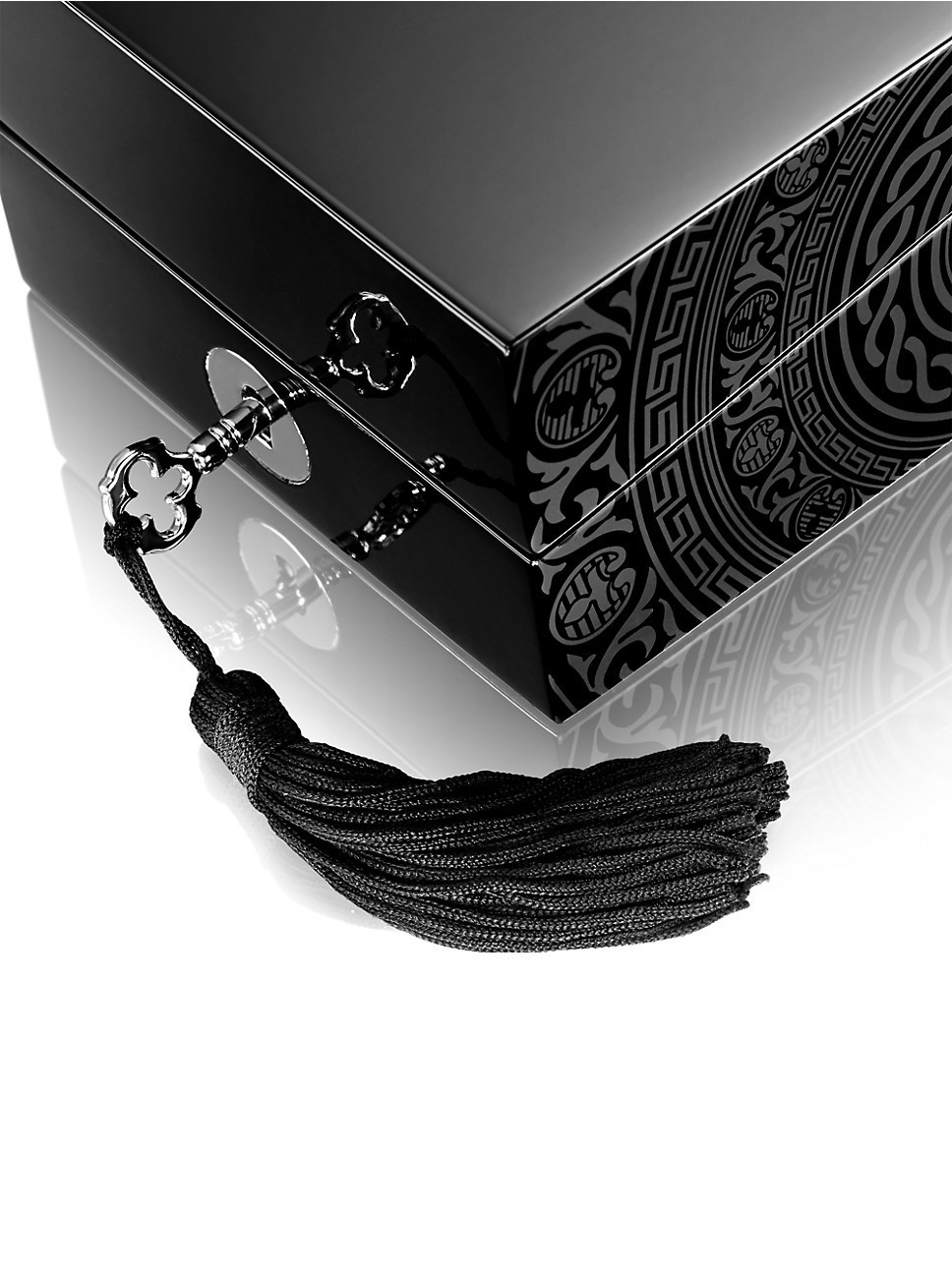 Straight To Heaven, White Cristal Refillable Spray & Coffret | Saks Fifth Avenue