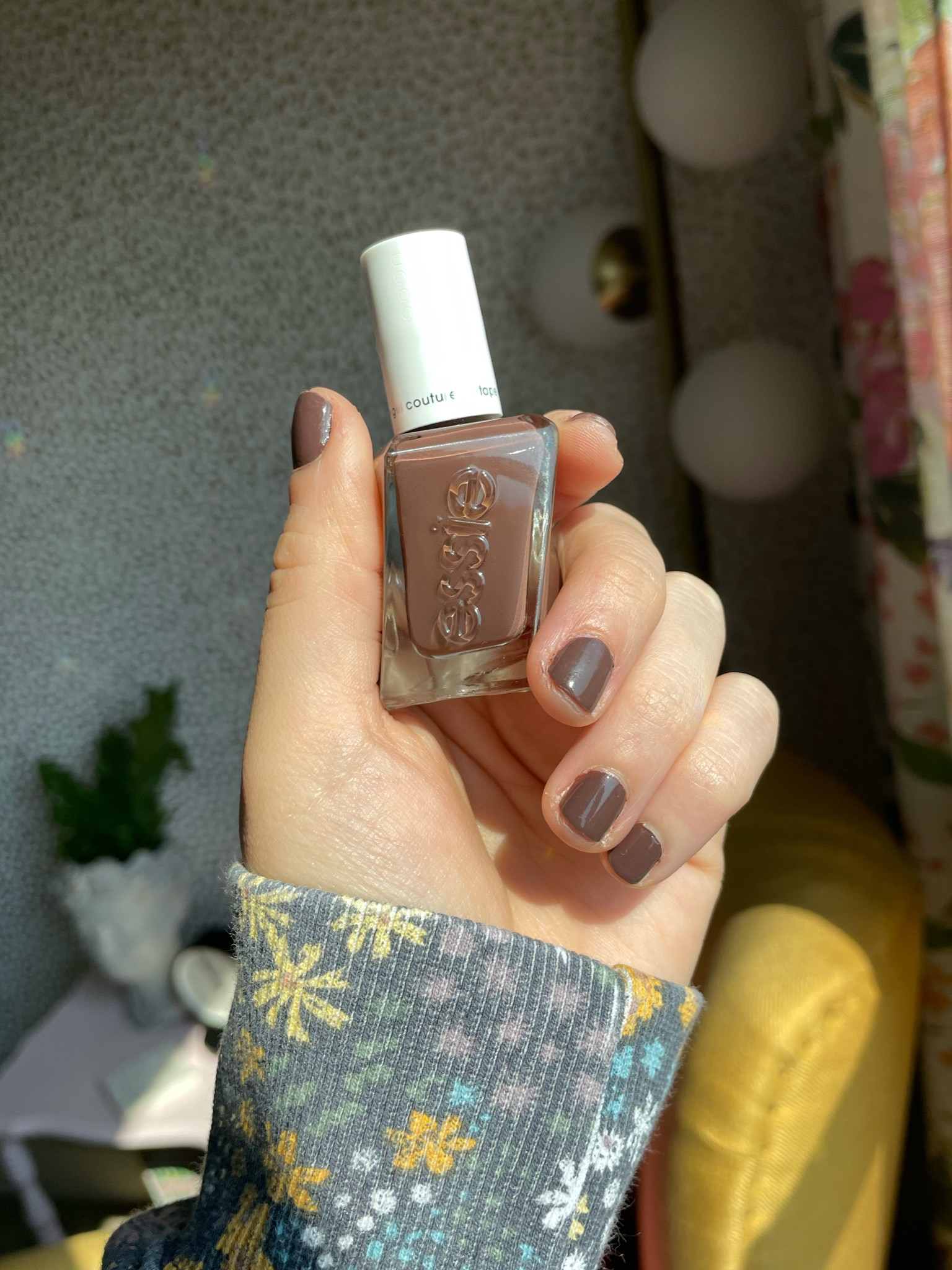 Essie nail polish
Brown nail polish
At home manicure 
All checked out color 82

#LTKSeasonal #LTKbeauty