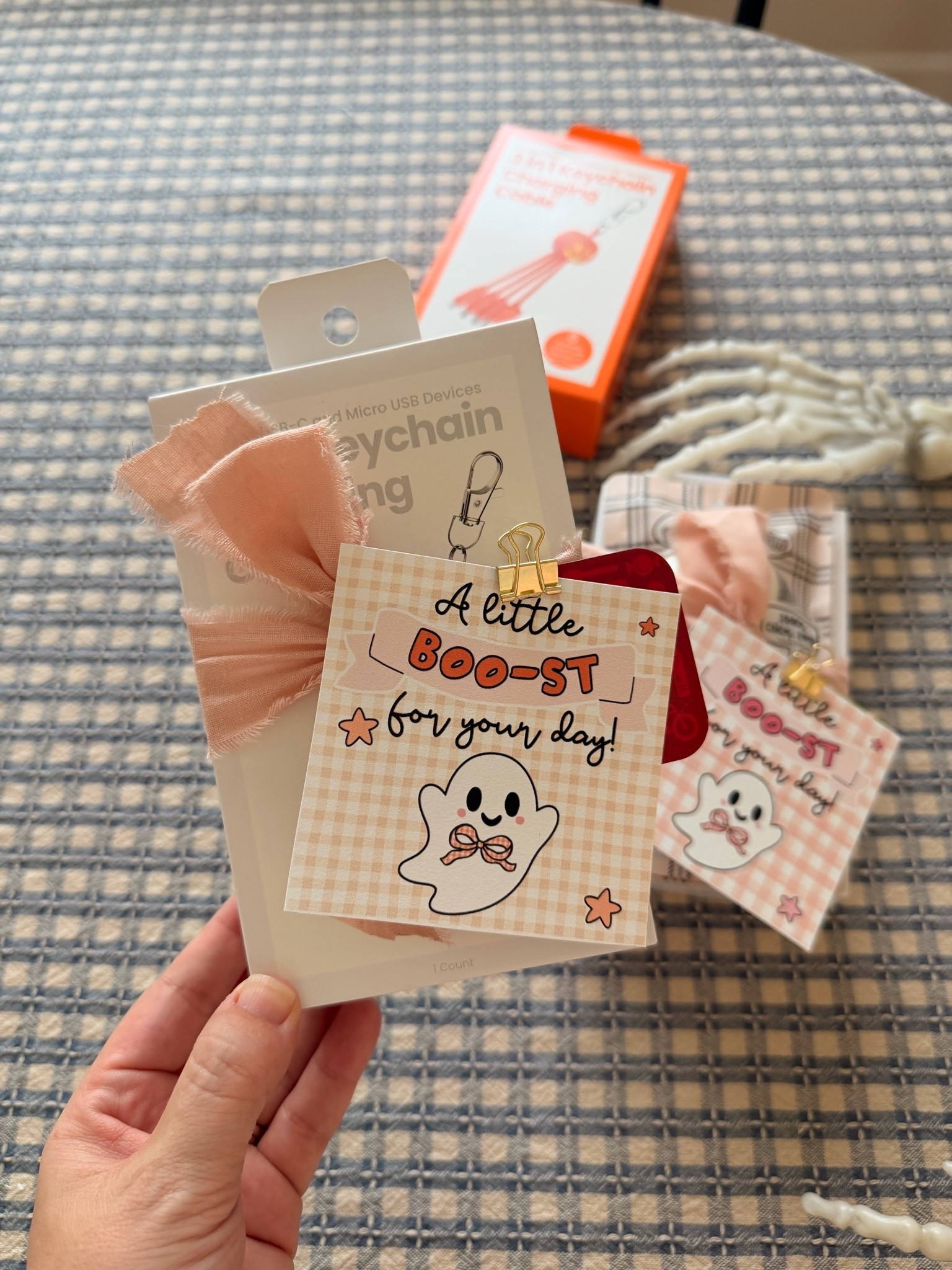 How adorable are these 3 in 1 keychain chargers from @Target 👻 absolutely perfect for a teacher gift idea!

#LTKKids #LTKSeasonal #LTKmomlife