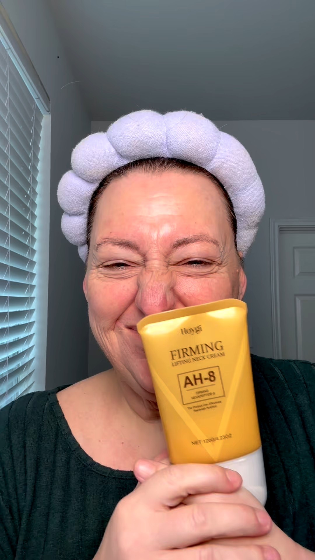 Nobody warns you that when you lose weight at 45…
your neck loses its loyalty too 😂

Testing this AH8 Firming Neck Cream (with hexapeptide + moisturizing goodness) to help with crepey, saggy skin.

Application review:
✔️ Feels luxe
✔️ Smells amazing
✔️ I used way too much
✔️ Zero regrets

Stay tuned for the glow-up update.

#LTKselfcare #LTKOver40 #LTKgrwm