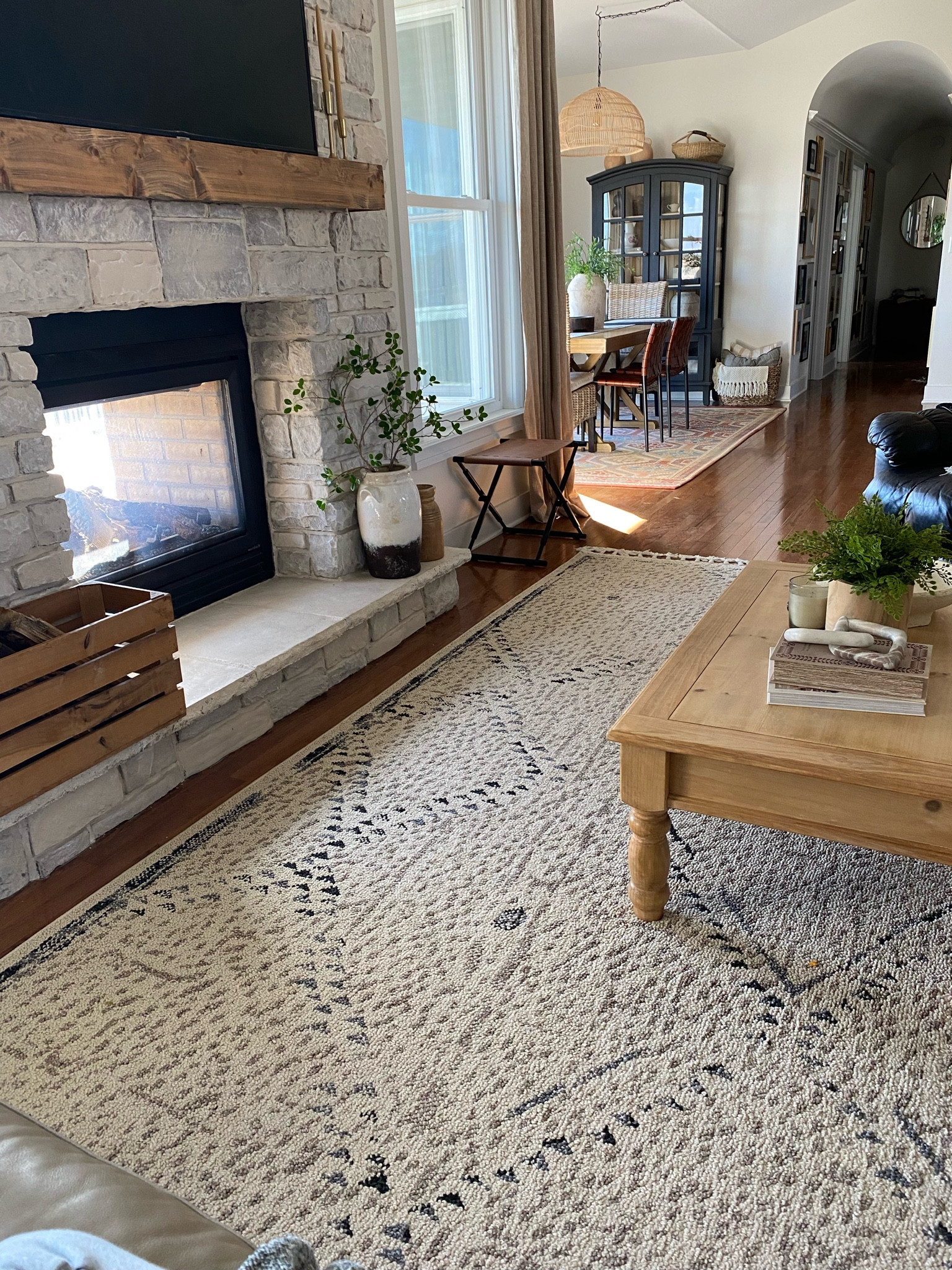 Living room rug. Area rug. McGee and co. Studio McGee dupe. 

#LTKhome #LTKFind #LTKsalealert