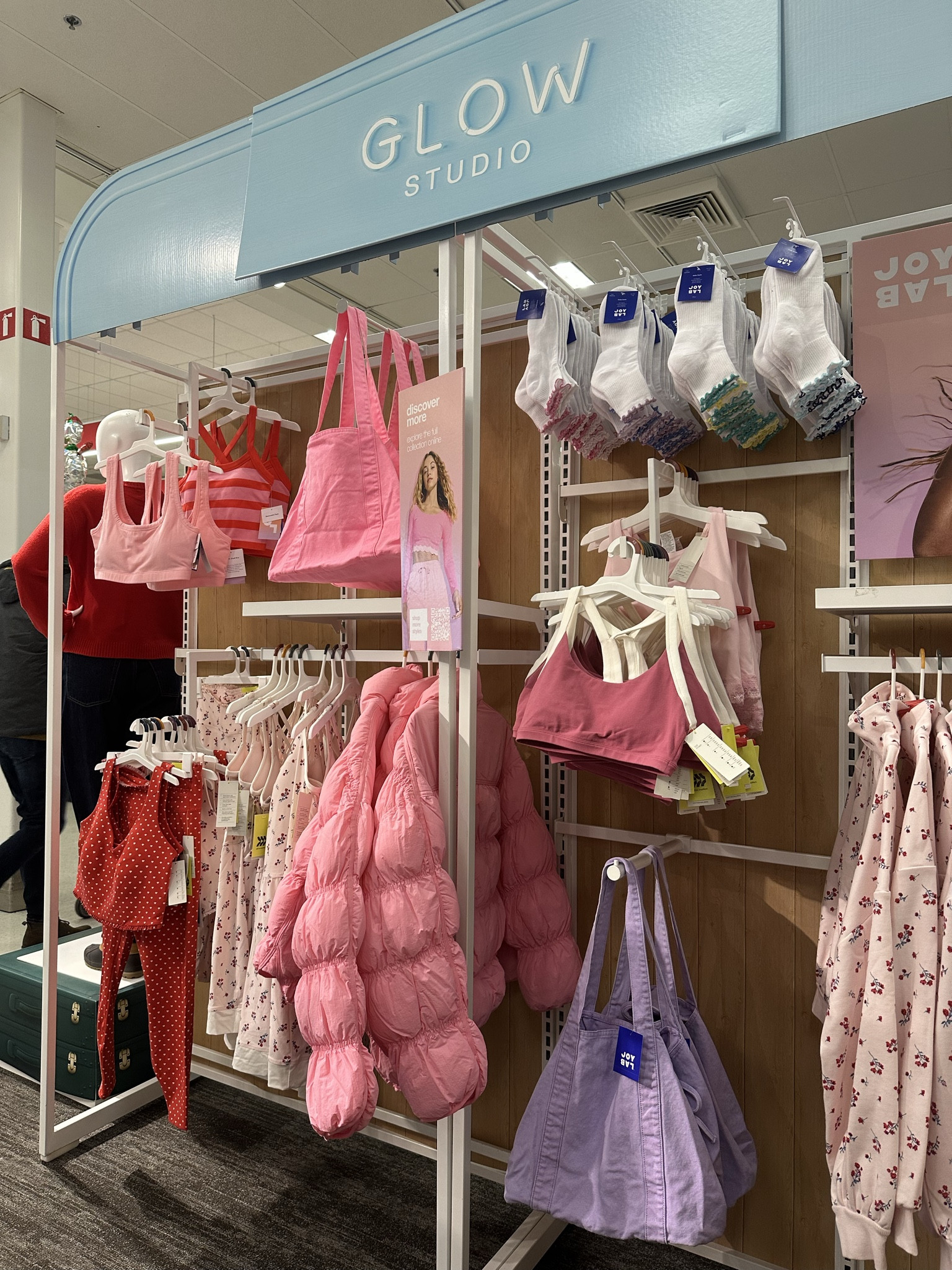 New Joy Lab collection now online! 

#LTKfitnessgoals #LTKFindsUnder100 #LTKFindsUnder50