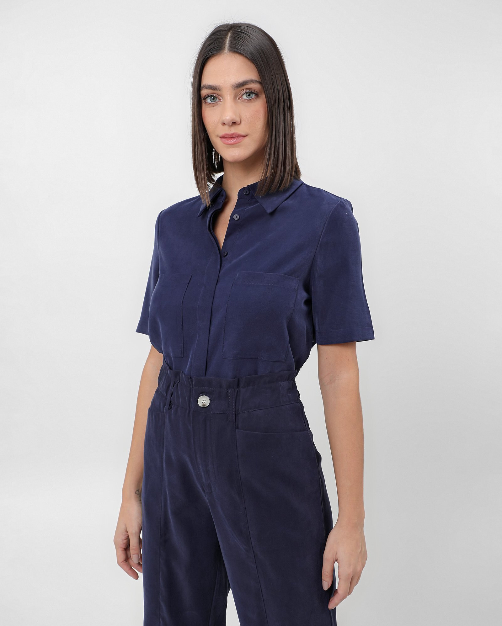 Camisa feminina viscose 2 bolsos azul | AK by Riachuelo | Riachuelo (BR)