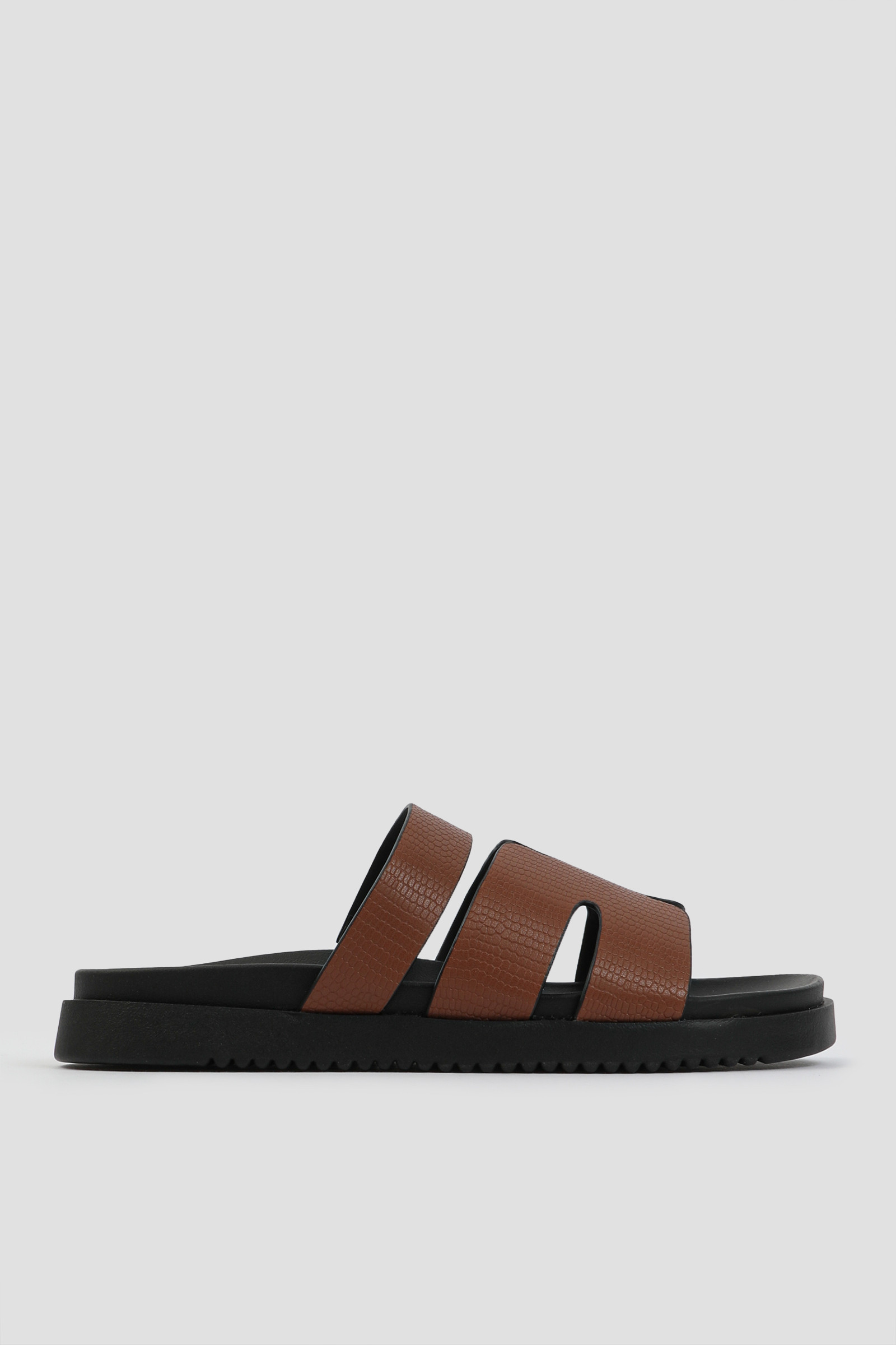 H Cutout Slides | Ardene