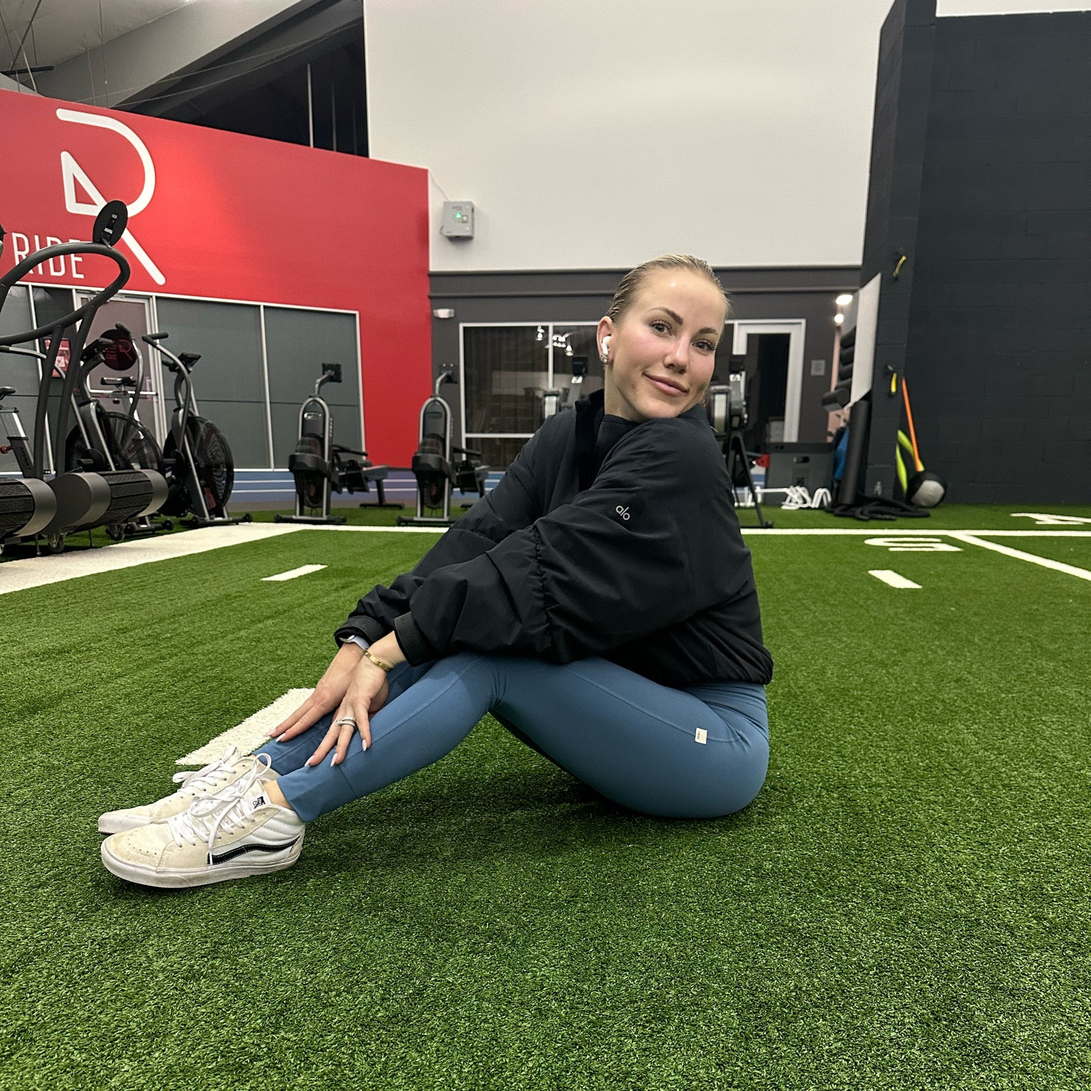 Gym fit 
#gymfit 
#curvyfitness 
#highwaistedyoga 
#aloyoga 

#LTKcurves #LTKfit #LTKstyletip