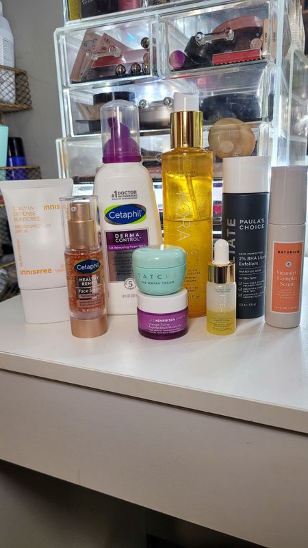 My current skincare favorites! Oily + sensitive skin

