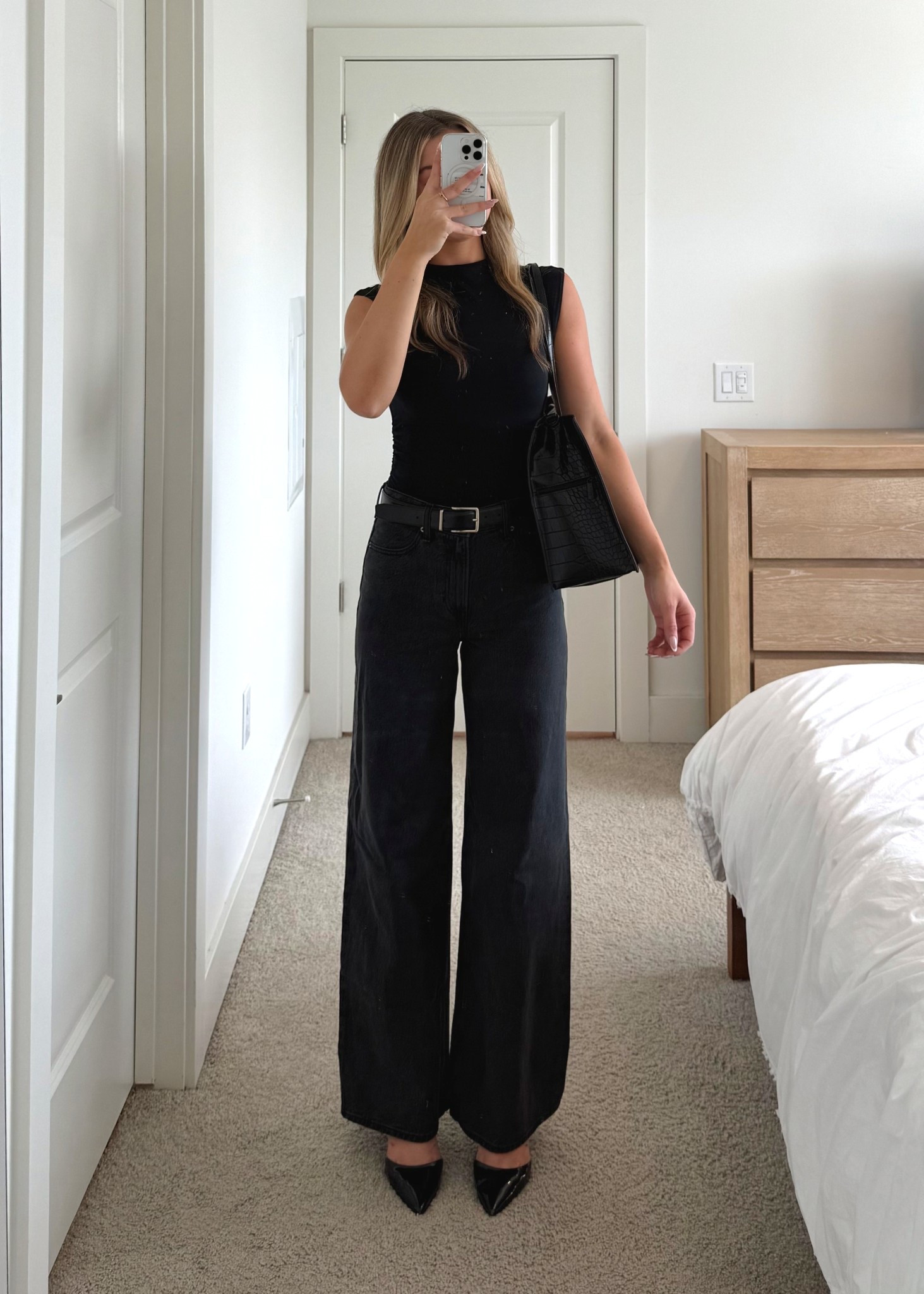 Abercrombie jeans for the office >> @abercrombie #abercrombiepartner

#LTKWorkwear