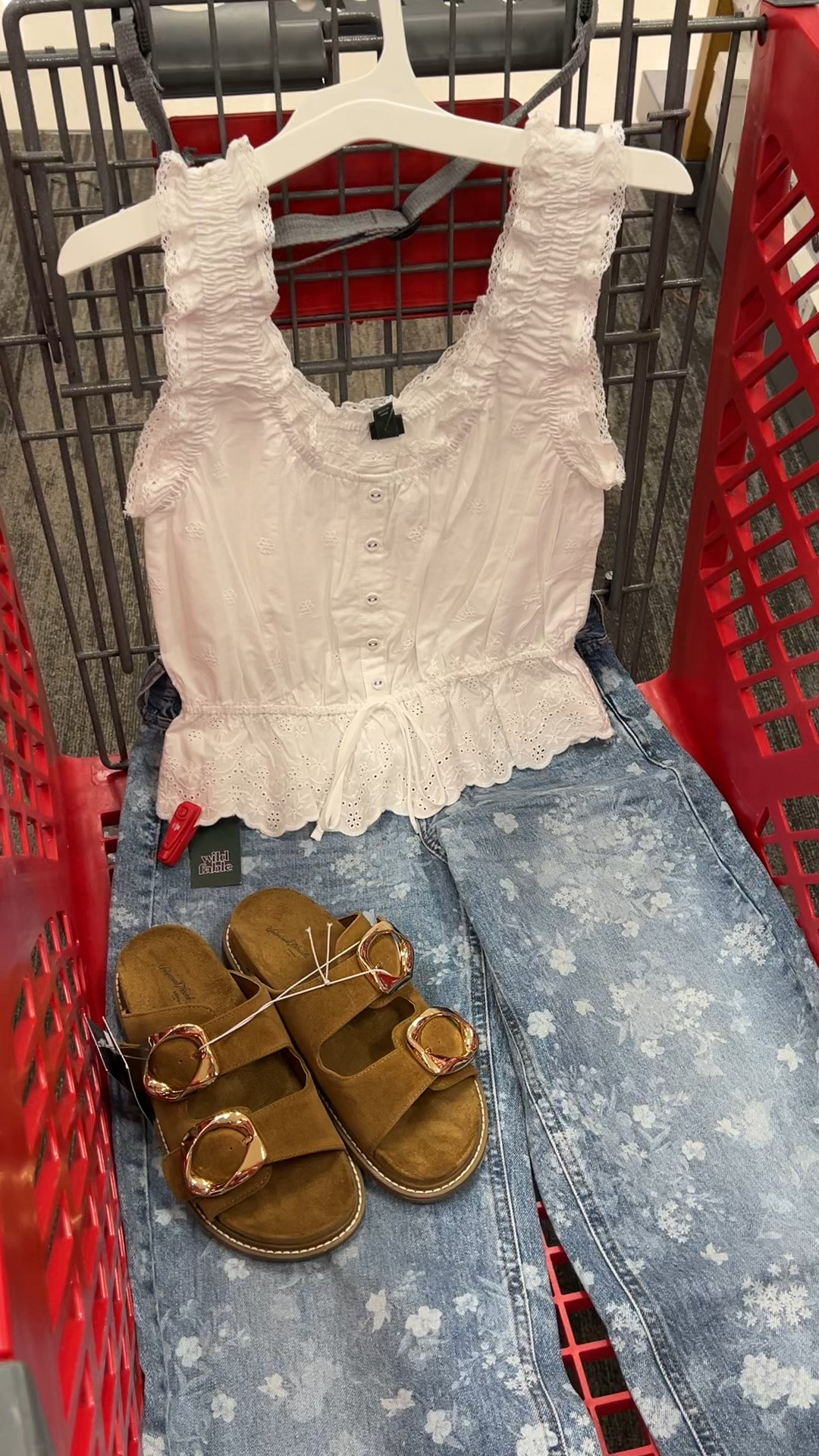 Target spring outfit idea with this white cotton eyelet top and low rise straight leg floral jeans #targetstyle #targetcreator