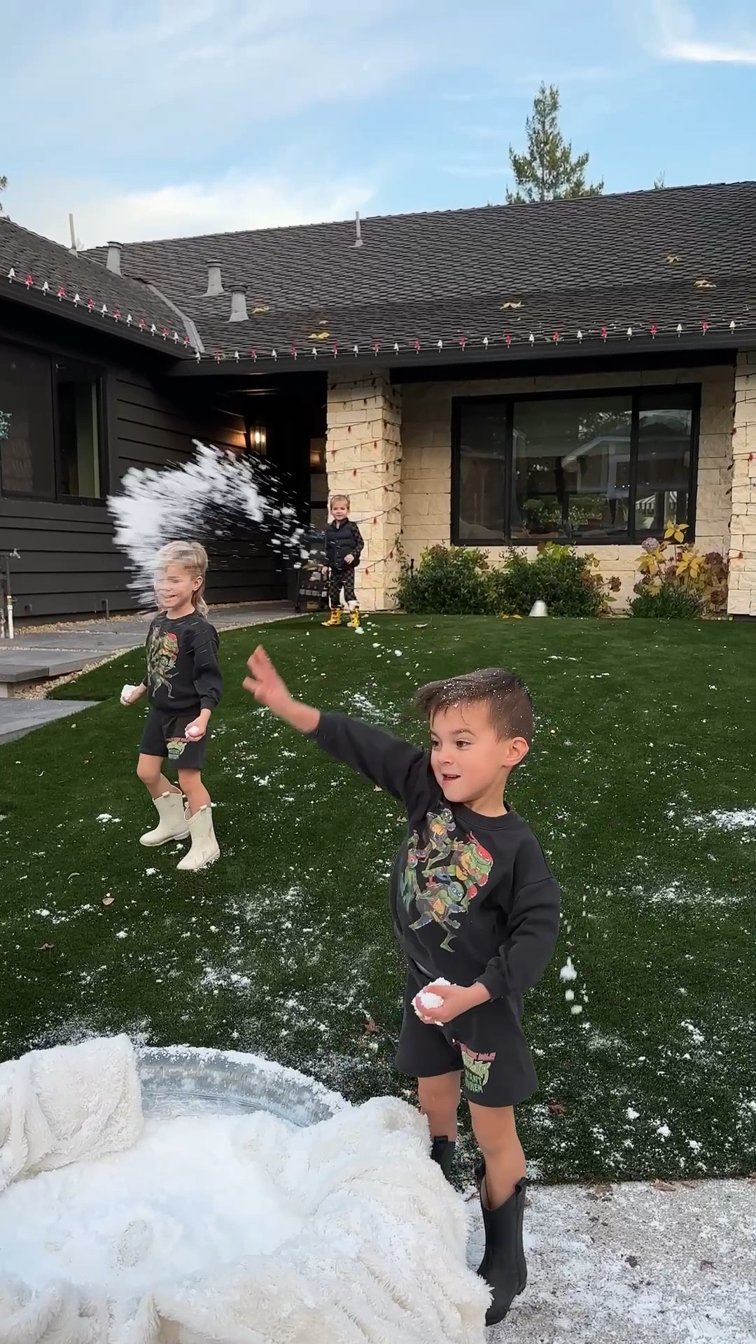 Gave the boys a snow day in CA🥹❄️✨

#LTKmomlife #LTKKids #LTKHoliday