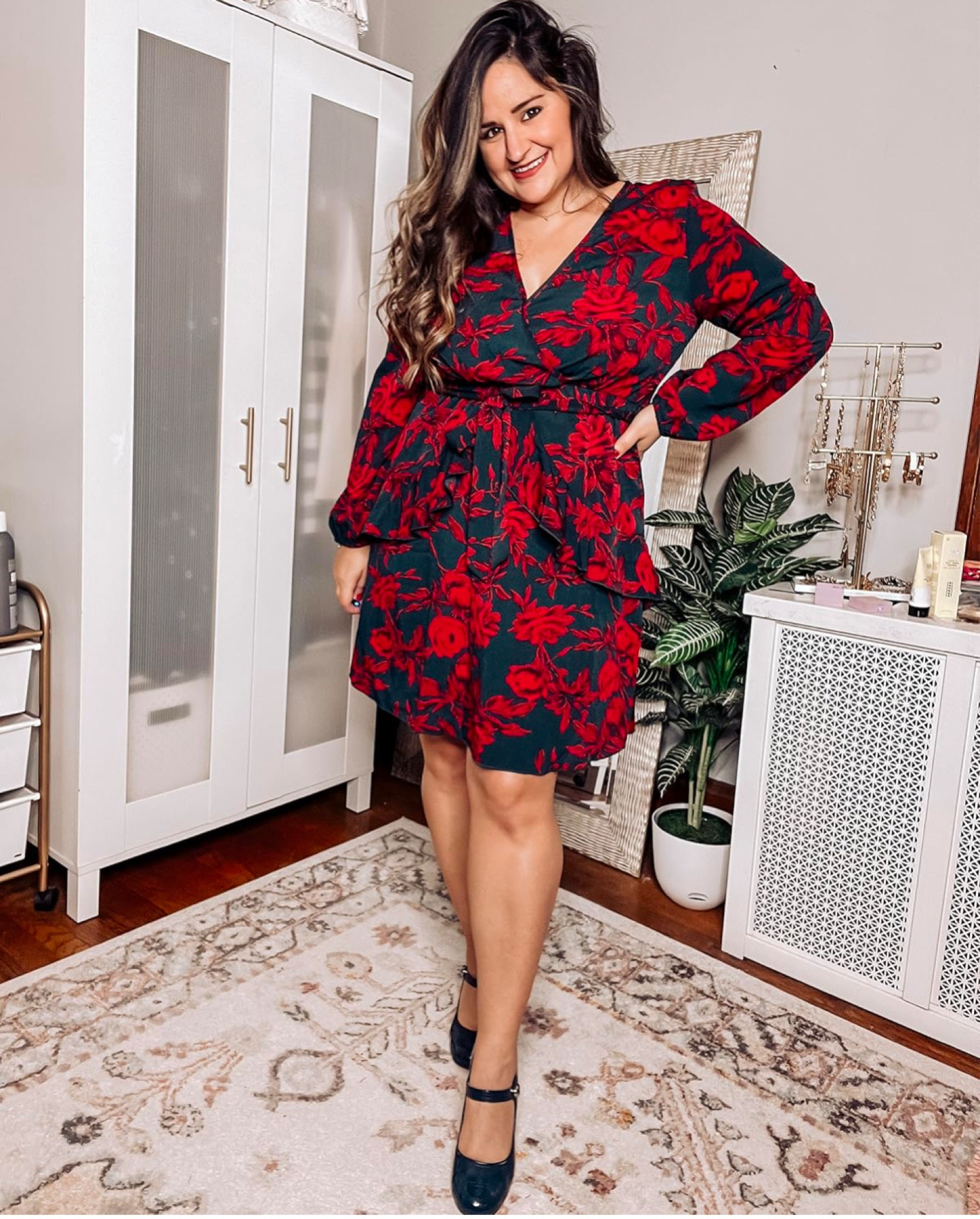 A beautiful floral dress with sleeves, wearing an L.

Also love these Mary Jane’s!

Curvy
Midsize
Size 12
Red dress
Christmas dress


#LTKHoliday #LTKMidsize #LTKSeasonal