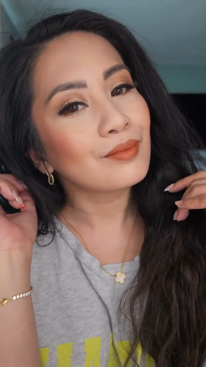Get ready with me featuring Anastasia Beverly Hills products! 

#makeuproutine #getreadywithme #anastasiabeverlyhills #ubaffiliate #ubcreates #ultabeauty