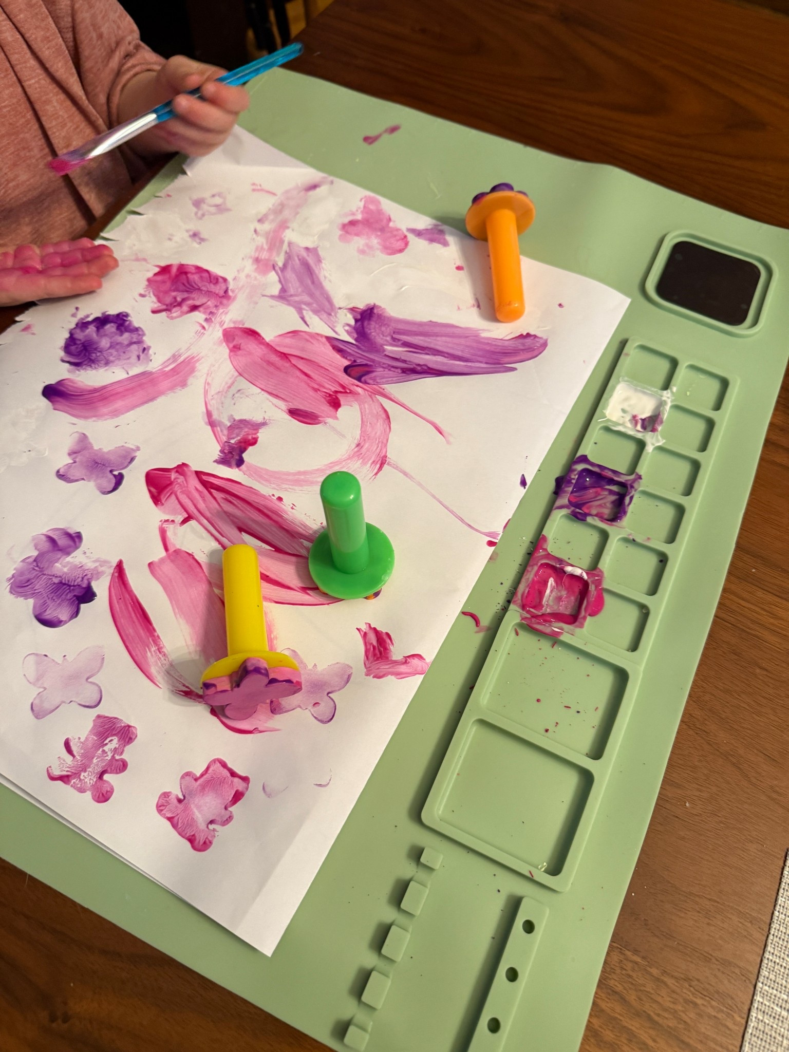 We love painting in this house. 

#LTKFindsUnder50 #LTKFamily #LTKKids