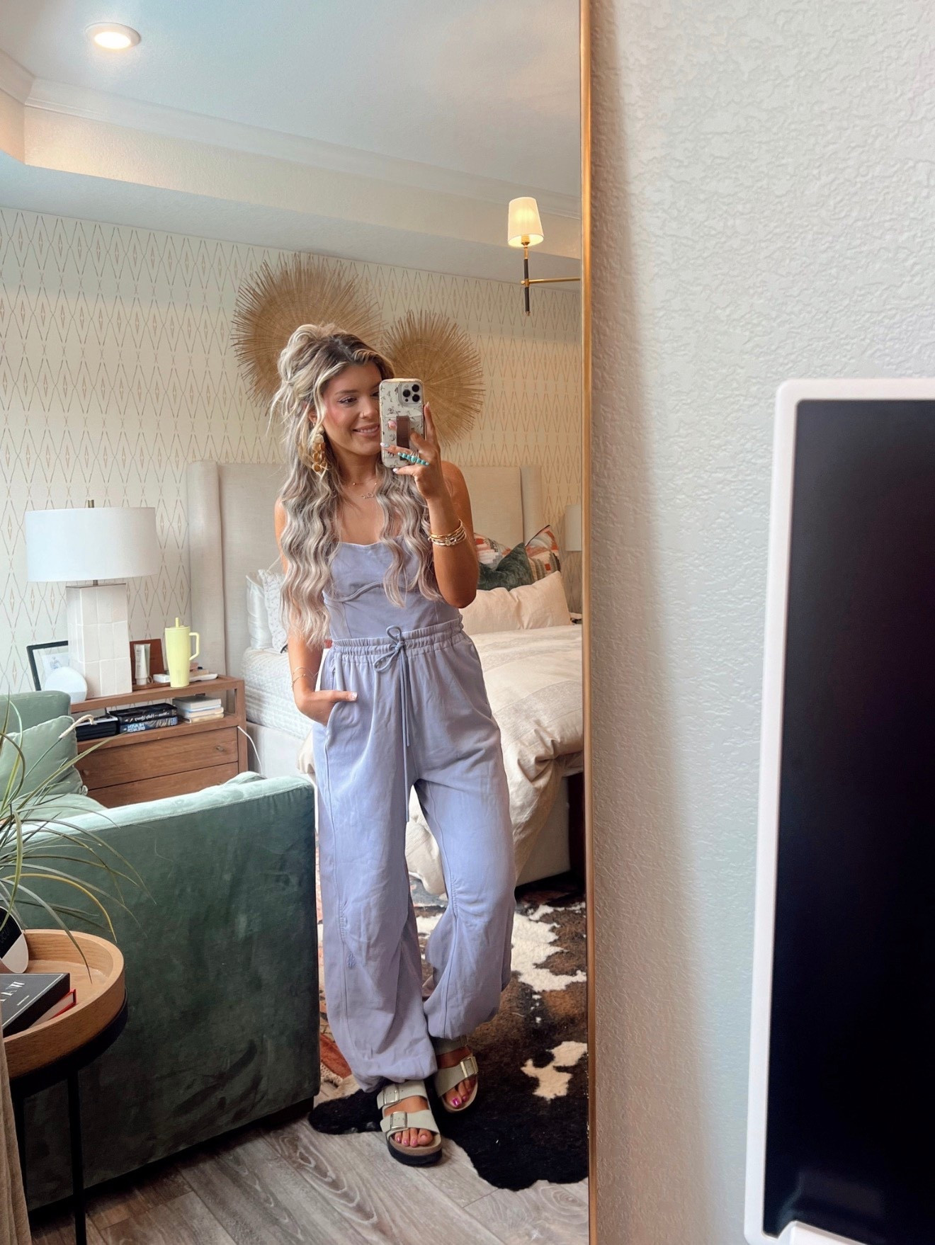 One of my favorite pieces ever to exist is 50% off!! 

#LTKSaleAlert #LTKCyberWeek #LTKootd