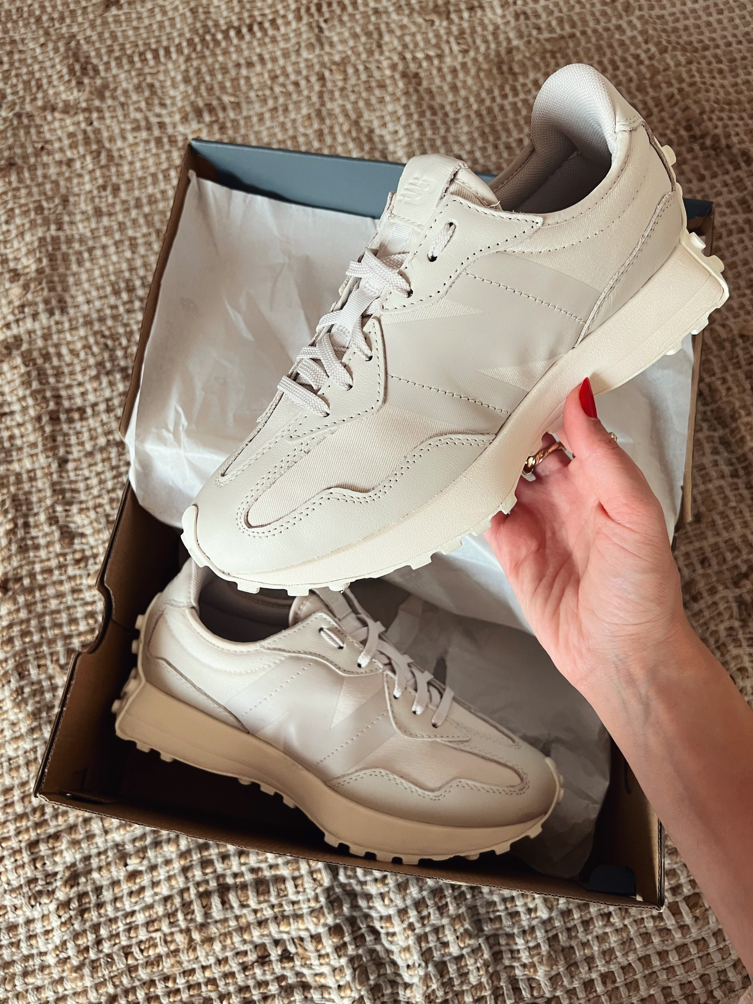 Obsessed with New Balance

#LTKfit #LTKFind #LTKeurope