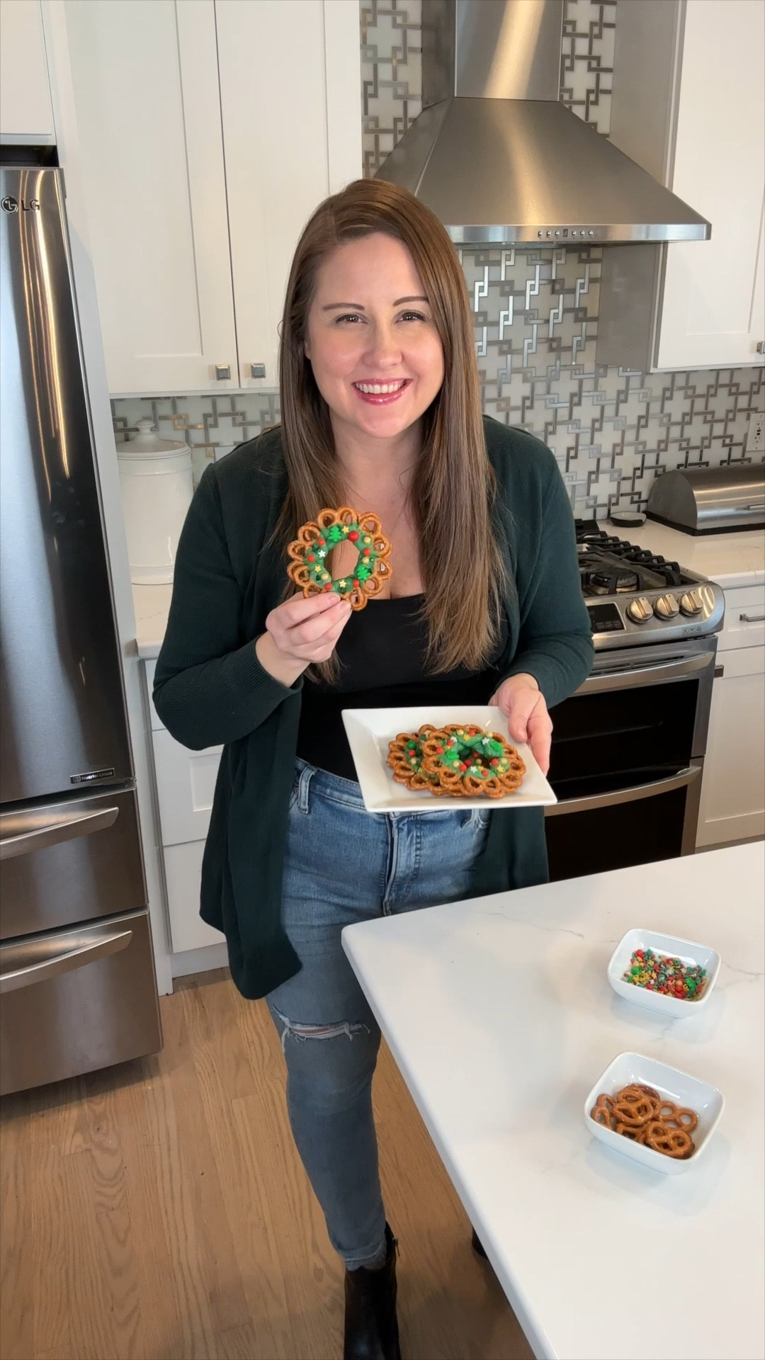 How fun are these pretzel wreaths for the holidays?! 🎄✨ All you need are pretzels, candy melts, and festive sprinkles to create this adorable and tasty holiday treat. Perfect for gifting, decorating dessert boards, or snacking! I’ve linked everything you need to make your own. 🎁💚 #LTKHoliday #LTKFood #LTKBakingFun #HolidaysTreats #HolidayParty #HolidayBaking #ChristmasInspo 

#LTKHoliday #LTKFamily #LTKHome