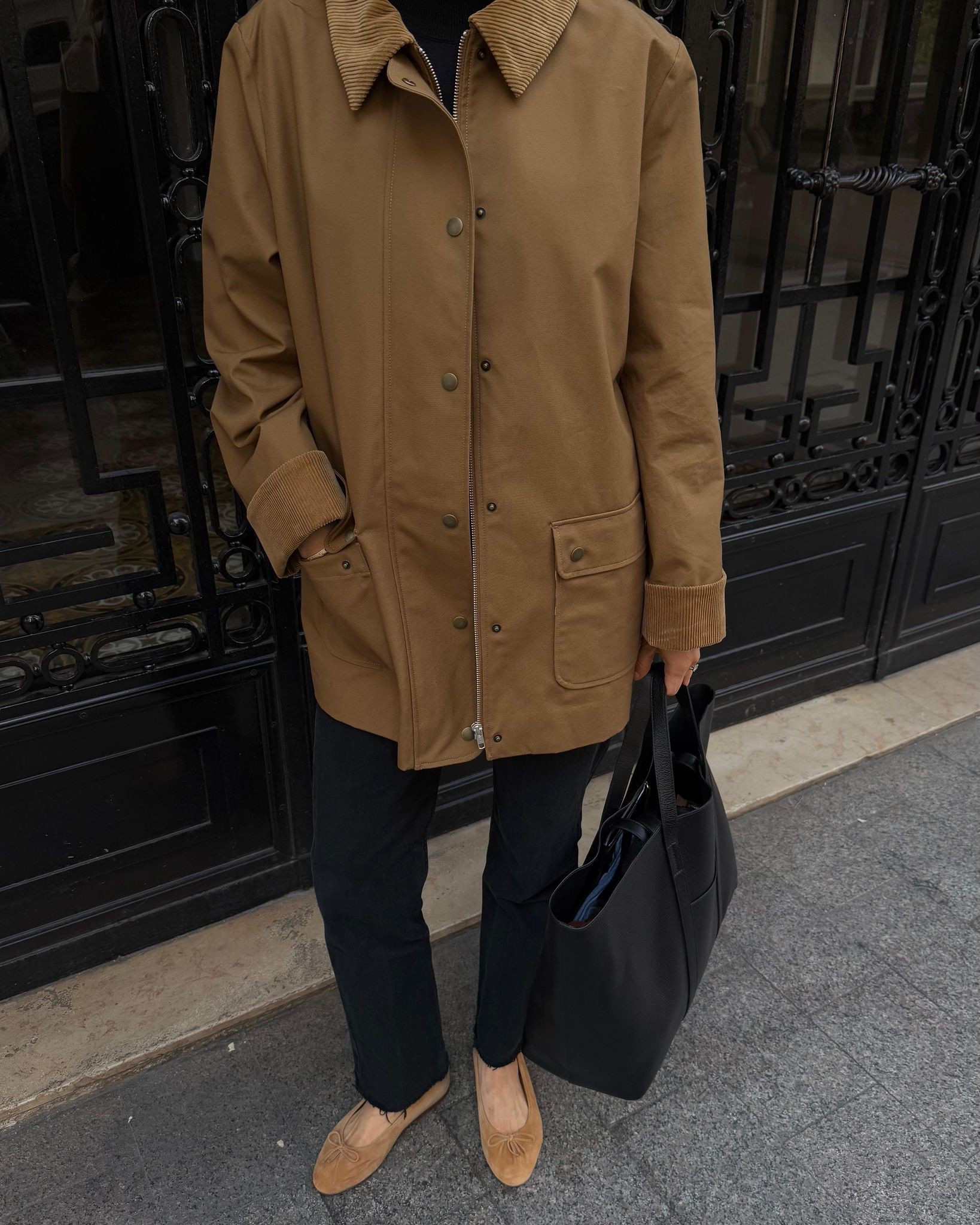 Sézane 🧡

Spring outfit | city style | transitional outfit | barn jacket 

#LTKSeasonal