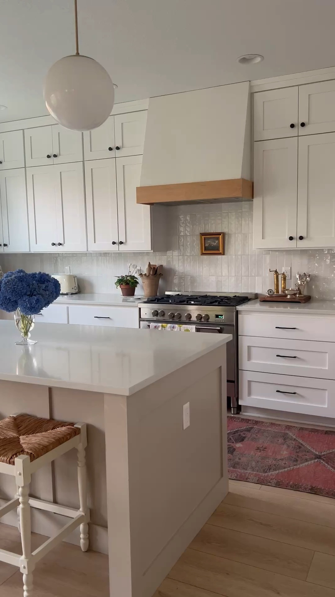 Kitchen new build, all white kitchen, counter chairs, bar stools, faux hydrangeas, Homebyjulianne

#LTKmomlife #LTKHome #LTKSeasonal