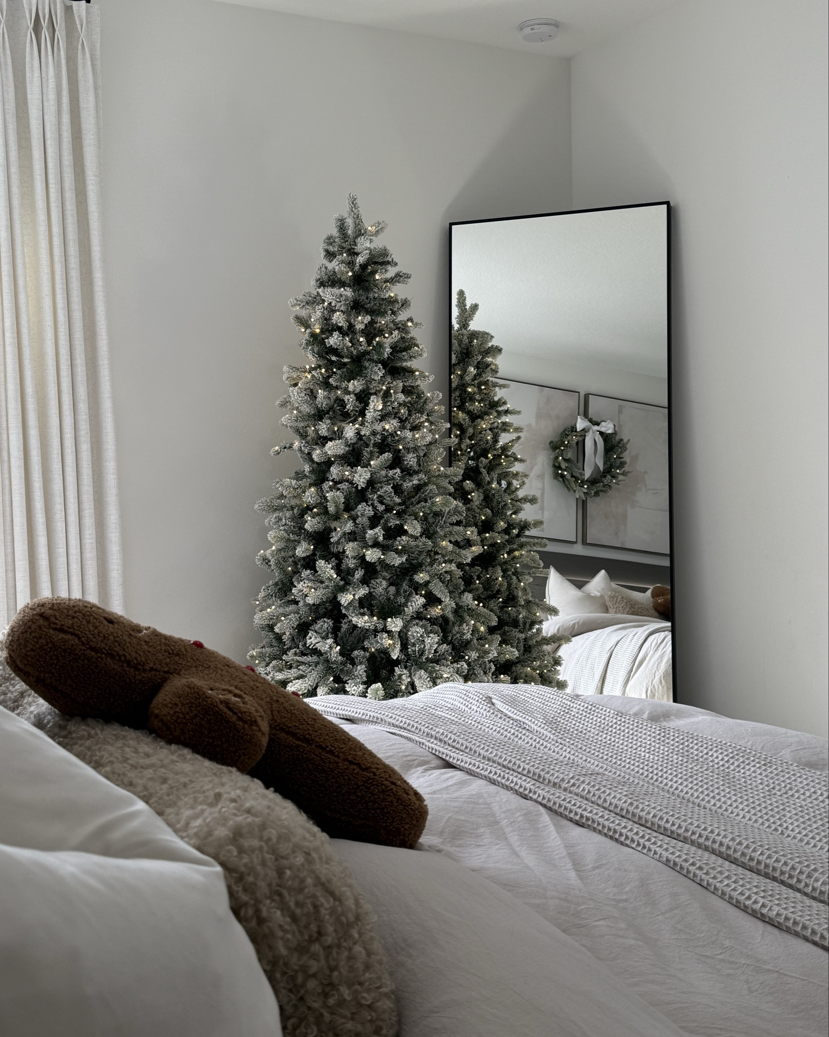 Xmas bedroom tree🧸❄️☃️