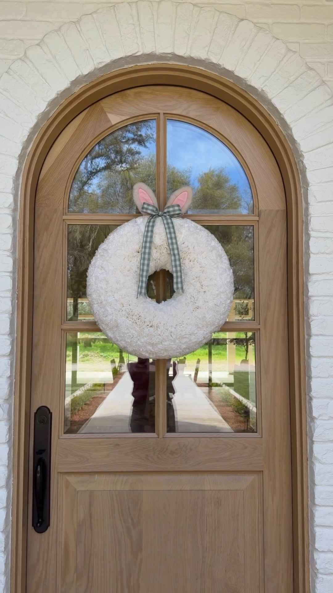 Dare I say this might be my favorite DIY I’ve ever made… and that’s saying a lot. 🐰🎀 
A Easter wreath made from coffee filters and somehow it looks like something straight out of a fancy boutique. 🤌🏼

Did it take hours? Yes.
Did I question my life choices halfway through? Also yes.
Was it worth it? ABSOLUTELY. 12/10 obsessed


#LTKSeasonal #LTKHome #LTKKids