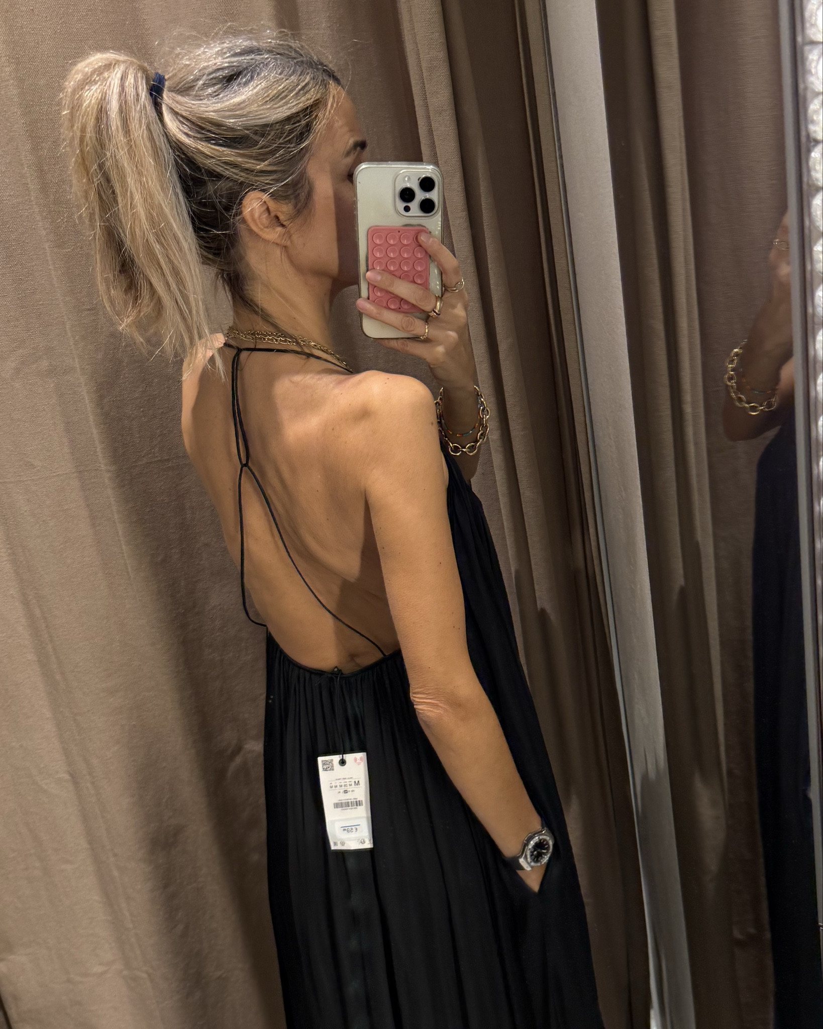 The dress you should have for summer🖤🖤🖤🖤
•
Dress , 

#LTKdatenight #LTKsummer #LTKfrance