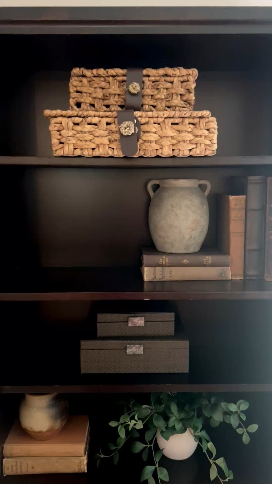 Working on styling this bookshelf and wanted to show you some new finds that I’m loving. These wicker boxes from Amazon are truly beautiful and really high quality. I love the vase as well. It’s perfect for styling on a shelf.

#LTKHome