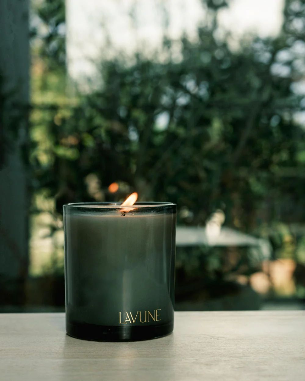 n˚08 hearth candle

                      -

                      $48 | Cupcakes and Cashmere