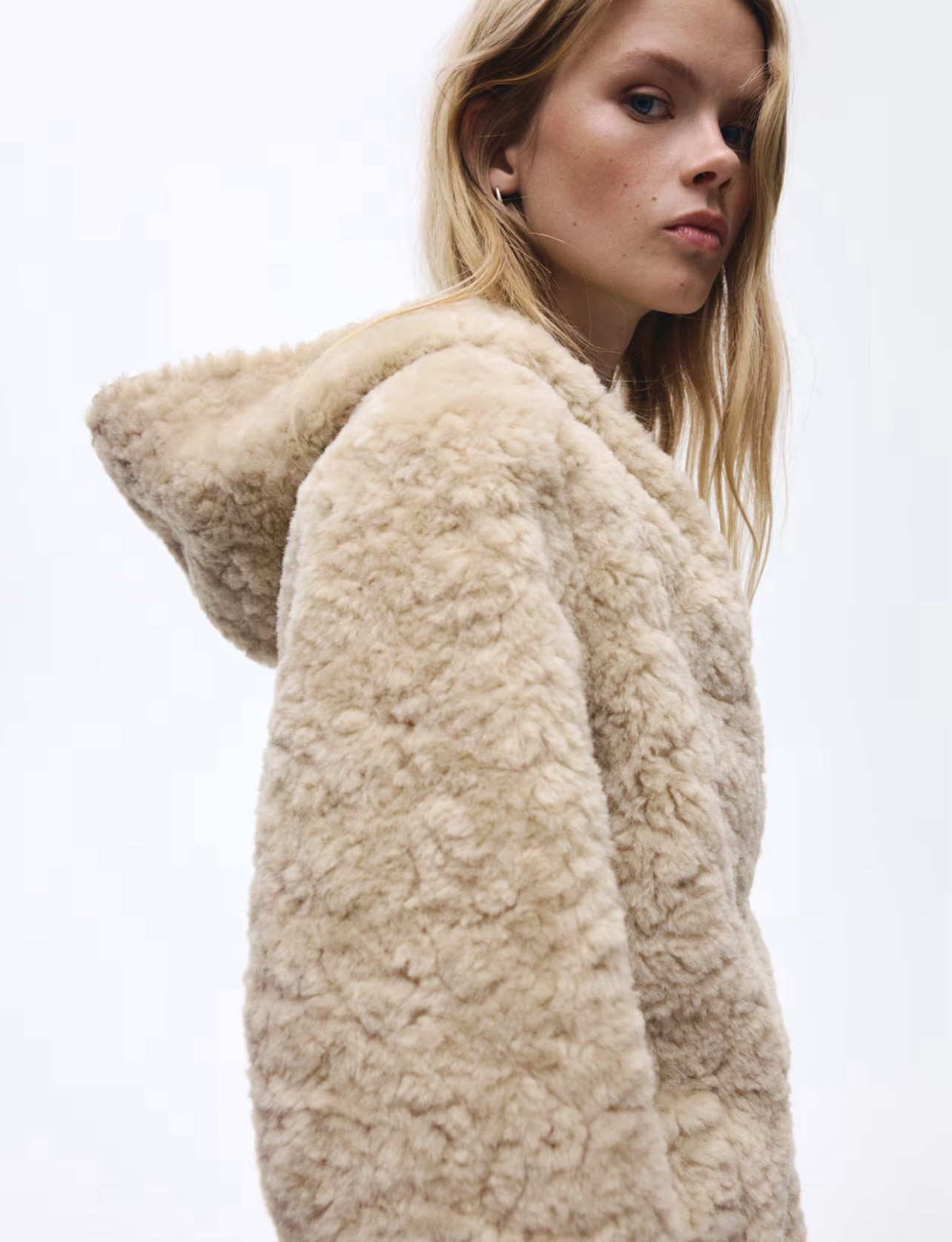 HOODED TEDDY FLEECE JACKET
Now $44.99
From $84.99


#LTKFindsUnder50 #LTKSaleAlert