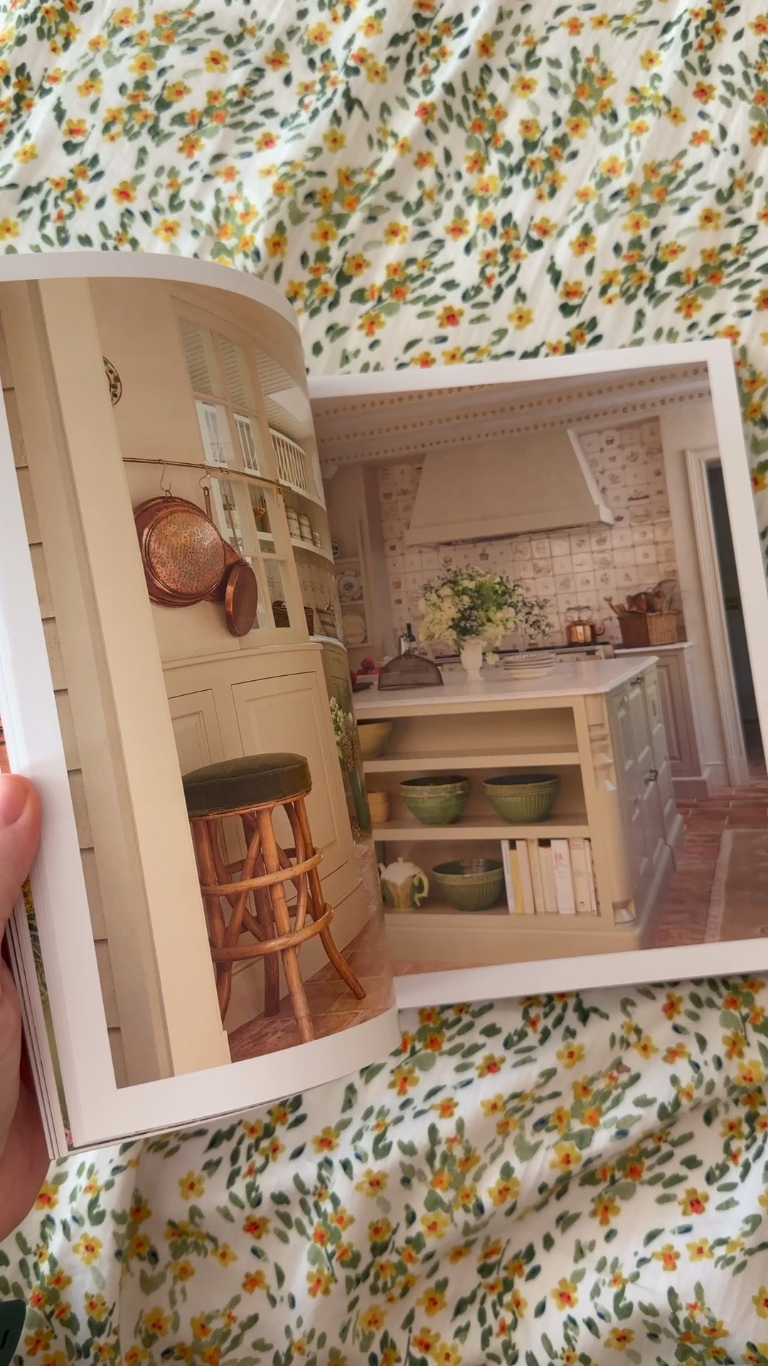 the most beautiful home organizing book!!

#LTKmomlife #LTKOver40 #LTKSeasonal