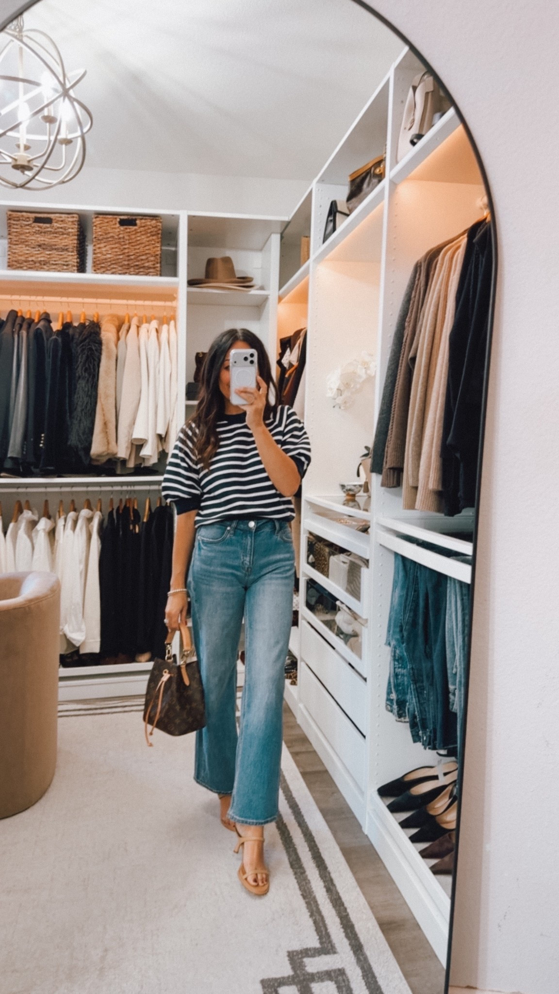 Sweatshirt back on sale 30% off! 👏🏽 wearing a small 

#LTKSaleAlert #LTKootd #LTKOver40