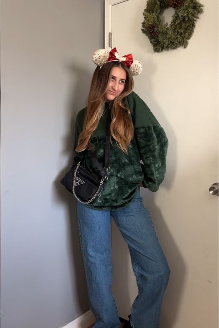 Another disney fitmas ♥️

Ears: BaubleBar x Shop Disney
Spirit Jersey: Shop Disney/Disneyland
Jeans: CottonOn
Purse: n&ndesigns (Etsy)
Shoes: Ugg 

Ig: @jkyinthesky & @jillianybarra
TikTok: @jill.ybarra

#disneystyle #christmasoutfits #disneychristmas #disneyoutfit #disneyoutfits #disneyootd #disneyaesthetic #thatdisneygirl 

#LTKSeasonal #LTKstyletip #LTKfindsunder100