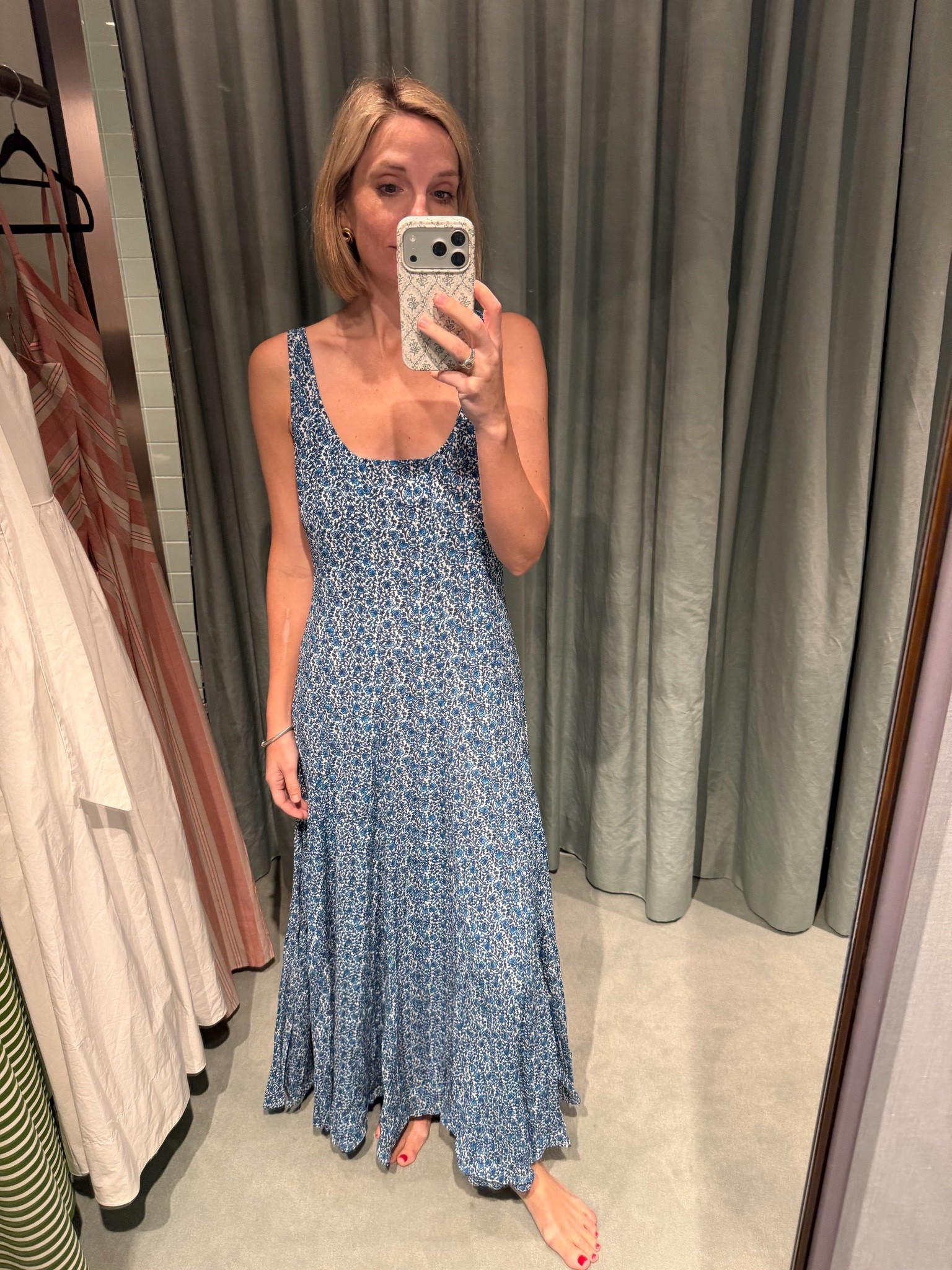 Easy and comfortable floral maxi dress. Can be worn casually or out at night with heels.

#LTKootd #LTKgrwm #LTKTravel