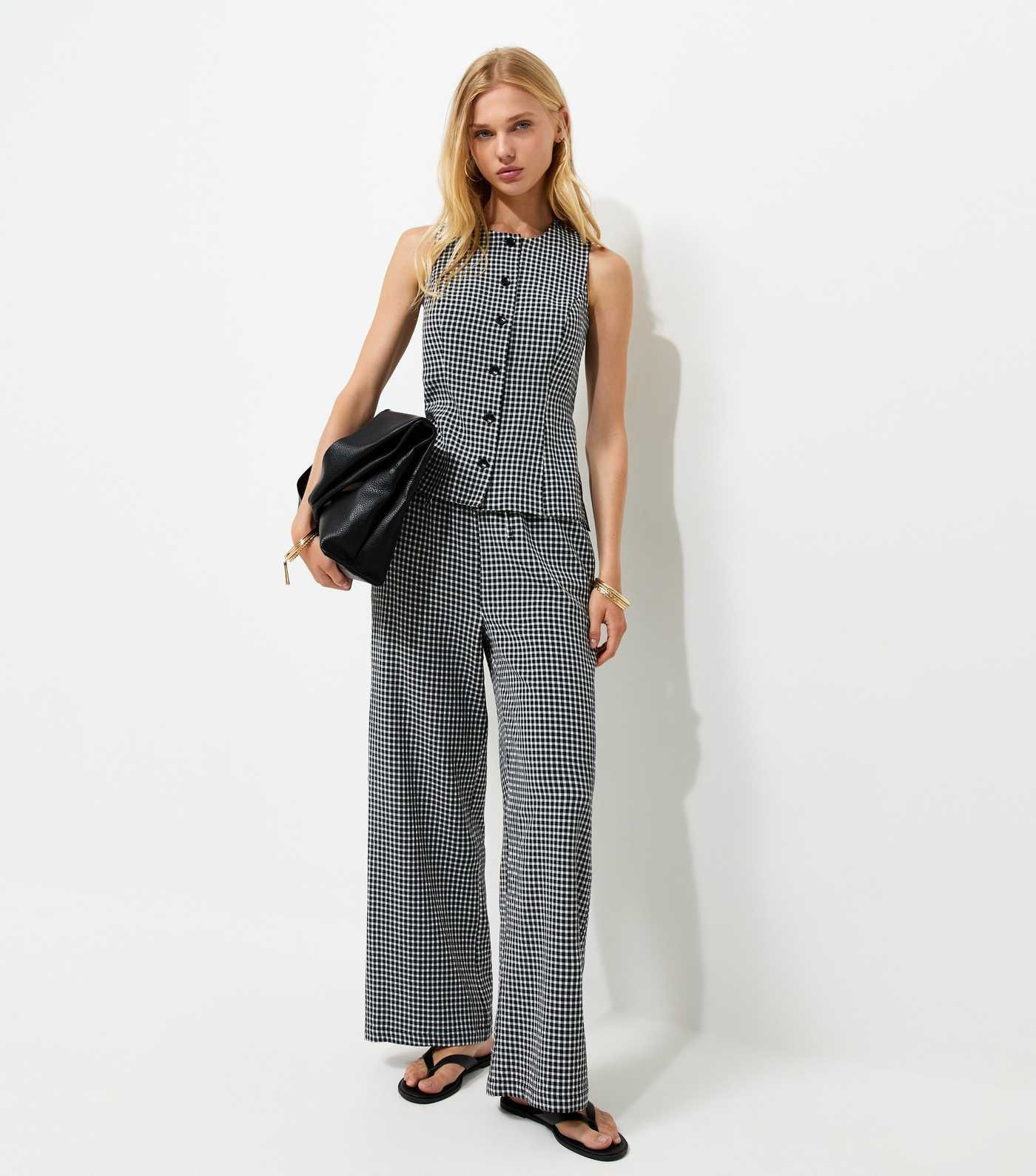 Black Gingham Print Wide Leg Drawstring Trousers | New Look | New Look (UK)