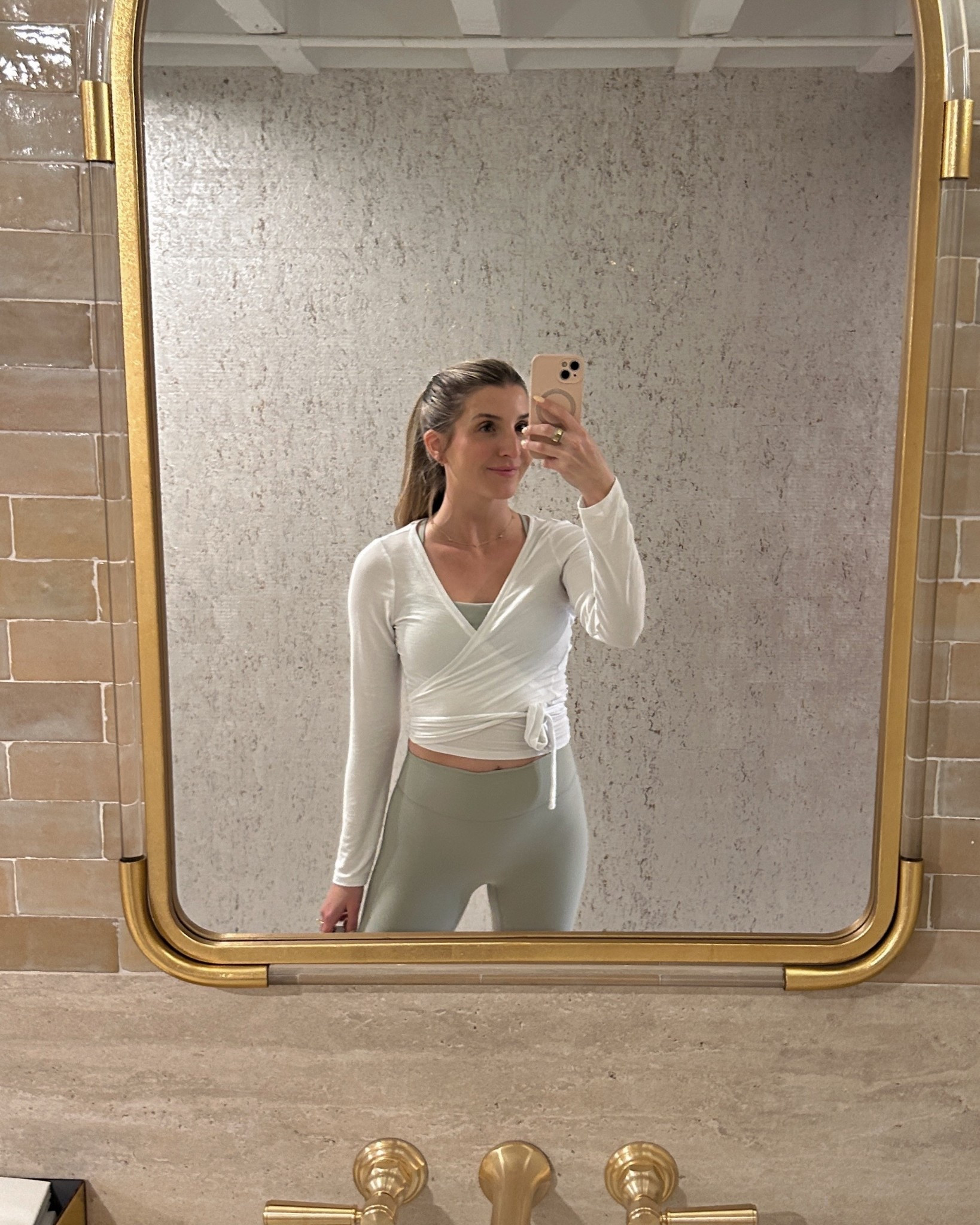 Amazon Pilates OOTD

 #pilates #workout #activewear

#LTKFindsUnder100 #LTKStyleTip #LTKFindsUnder50