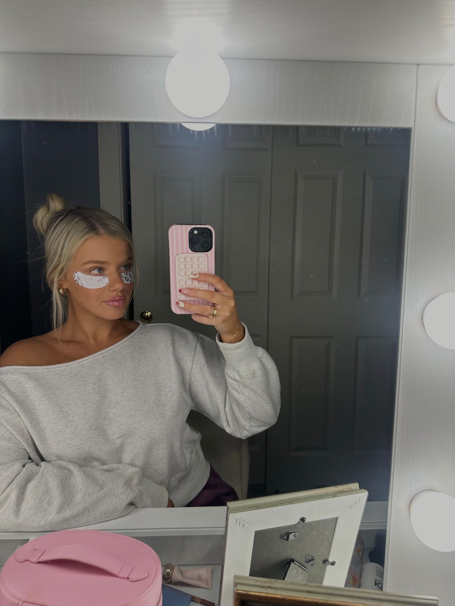 Rare Beauty eye patches! 



#LTKBeauty #LTKFindsUnder50 #LTKgrwm