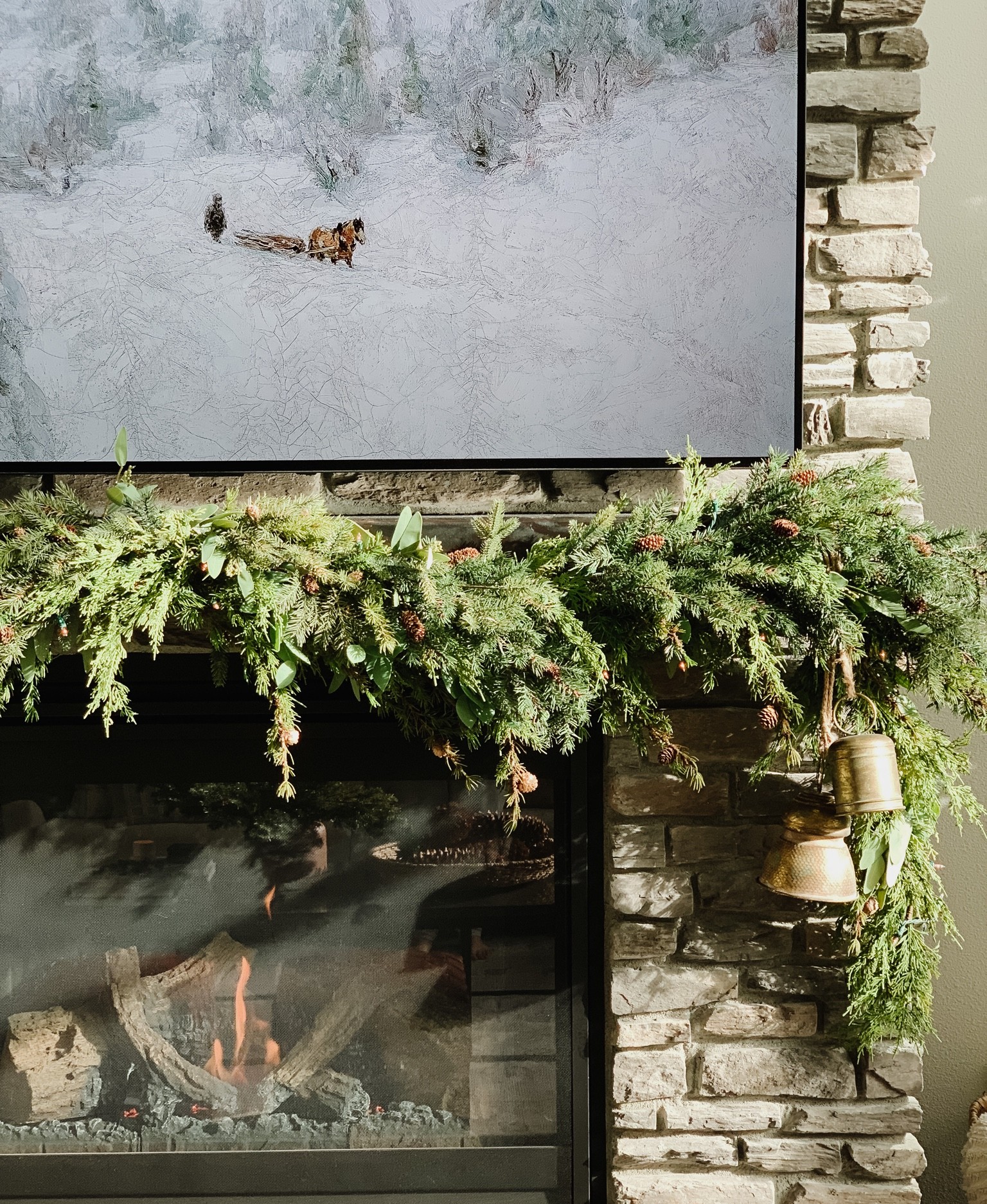 Holiday garland details ✨

Christmas, garland, greenery, mantle, fireplace, green, winter, evergreen, pine, faux, bells, brass, stone, tv, living room, bedroom, decor, decorations, seasonal, designer, affordable, easy, sale, restock, alert

#LTKSeasonal #LTKunder100 #LTKhome