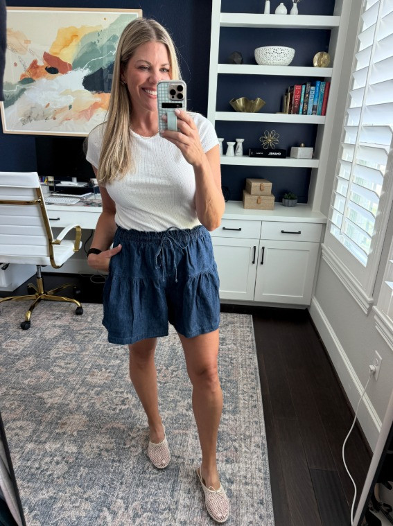 These shorts are so fun for summertime!😍 I did size down one size in them.  

 