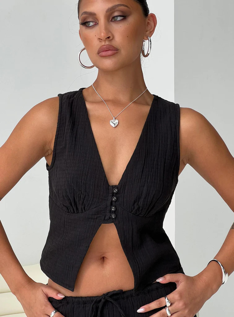 Momo Vest Top Black | Princess Polly AU