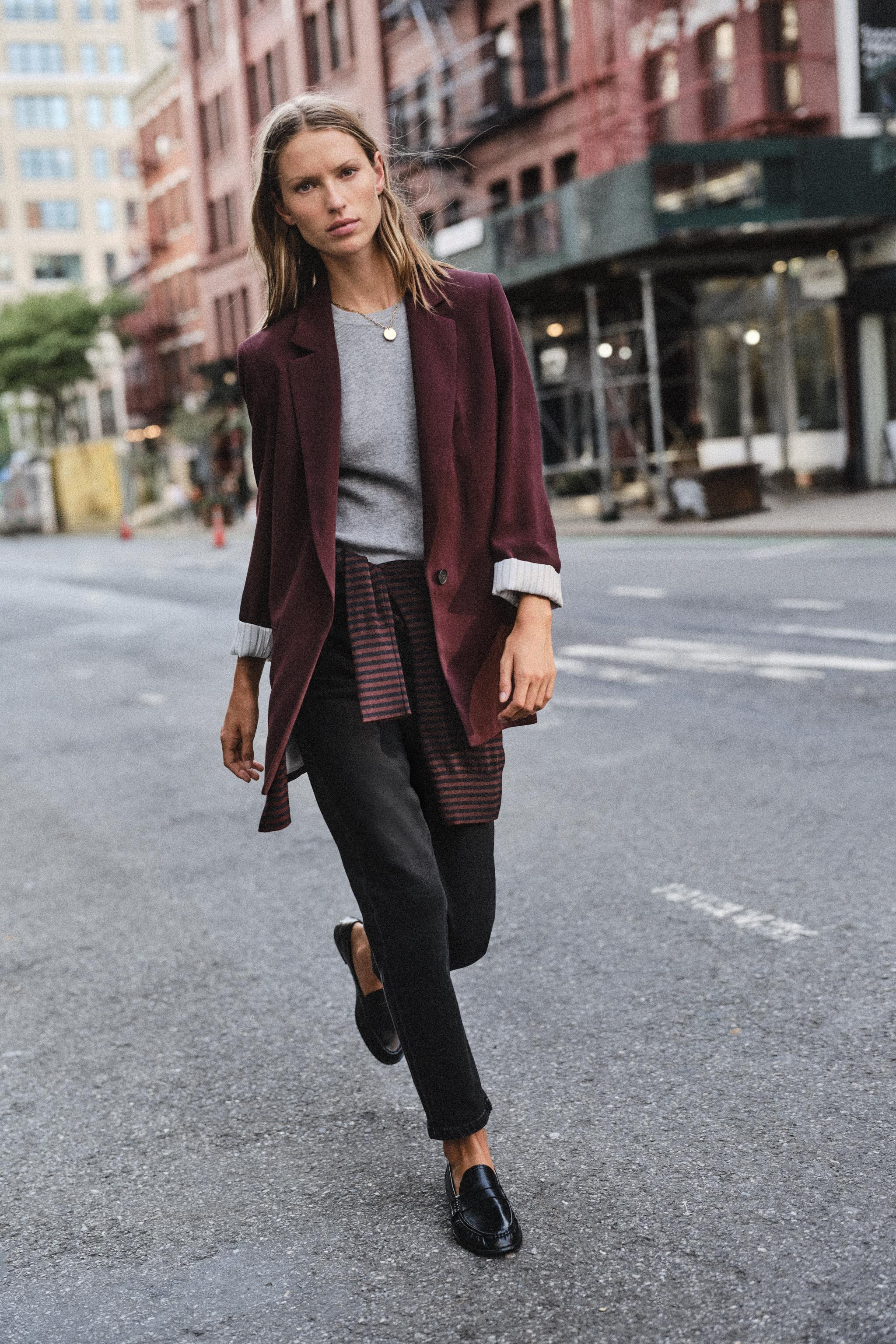 BLAZER WITH SHOULDER PADS AND PRINTED CUFFS | Zara UK