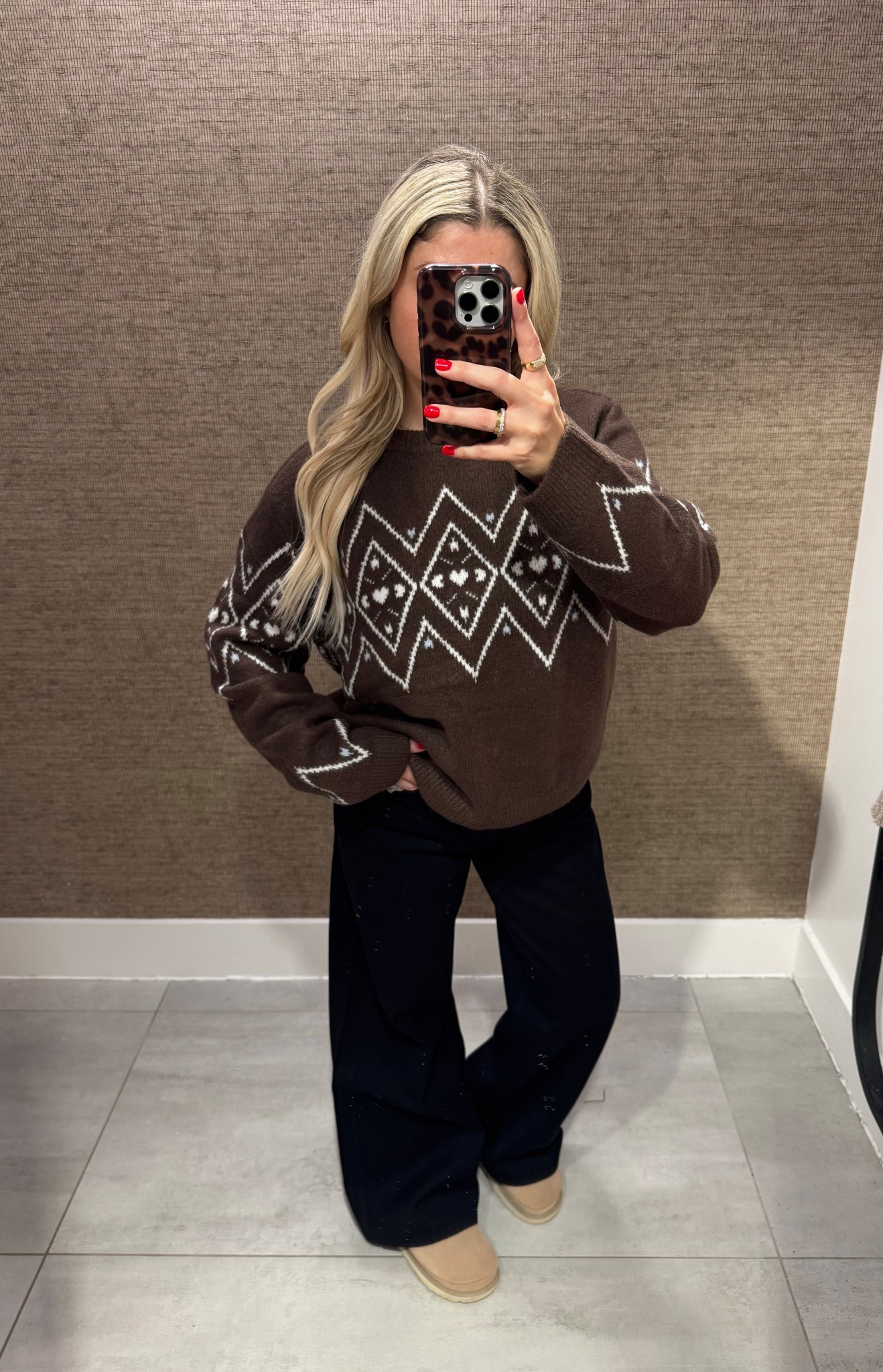 Abercrombie outfit on sale
M sweater
27 wide leg jeans 
Ugg clogs tts

#LTKootd #LTKFindsUnder100 #LTKGiftGuide