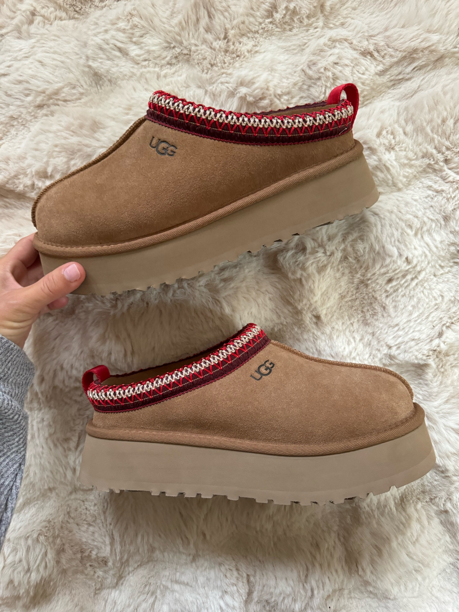 Ugg tazz slippers back in stock
I got my normal size 7

#ugg #comfy #slipper #laurabeverlin 

#LTKxNSale 

#LTKSaleAlert #LTKFindsUnder50