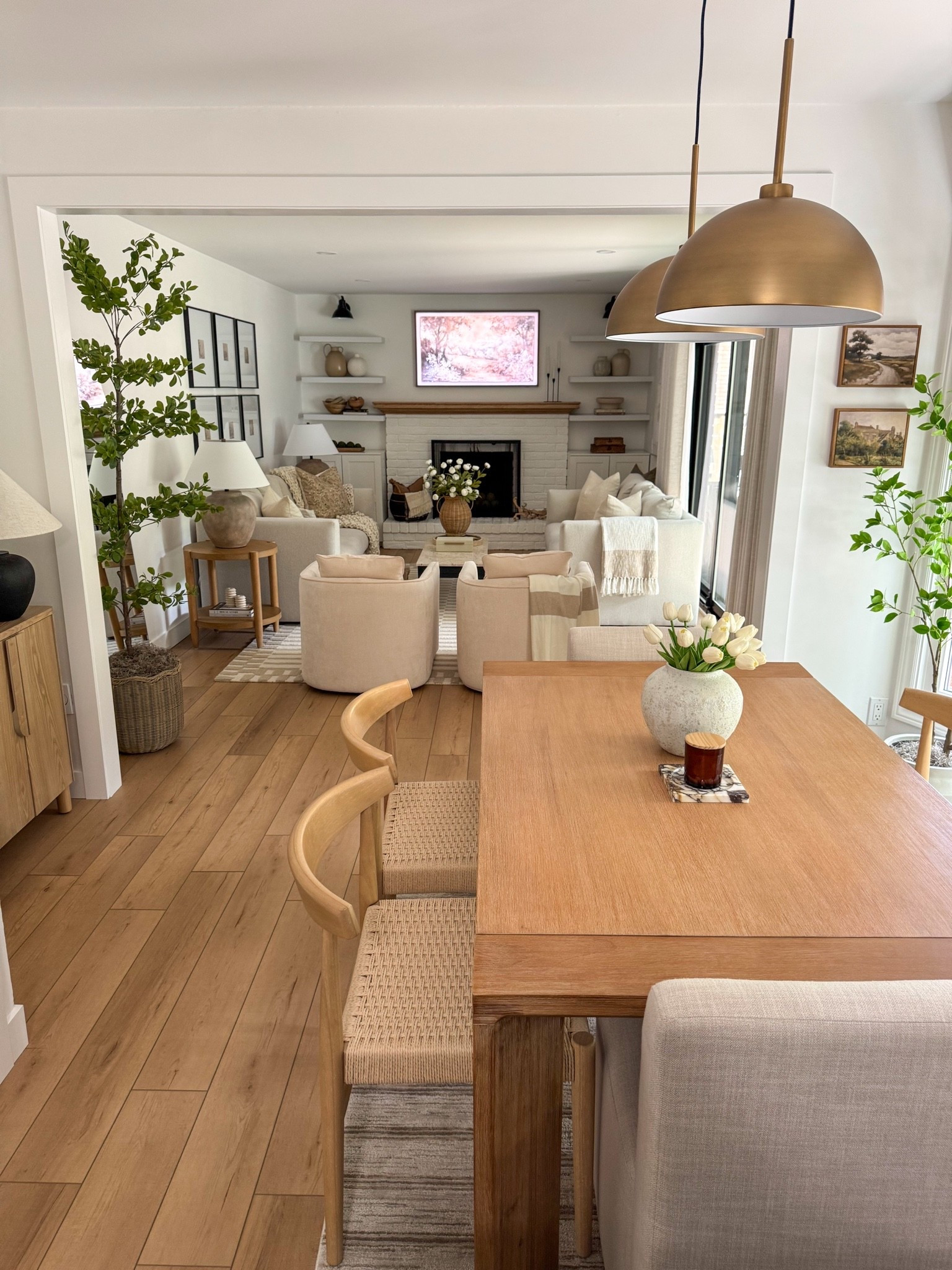 Links for my beautiful dining table and chairs🇨🇦

#diningtable #diningchairs

#LTKcanada #LTKhome